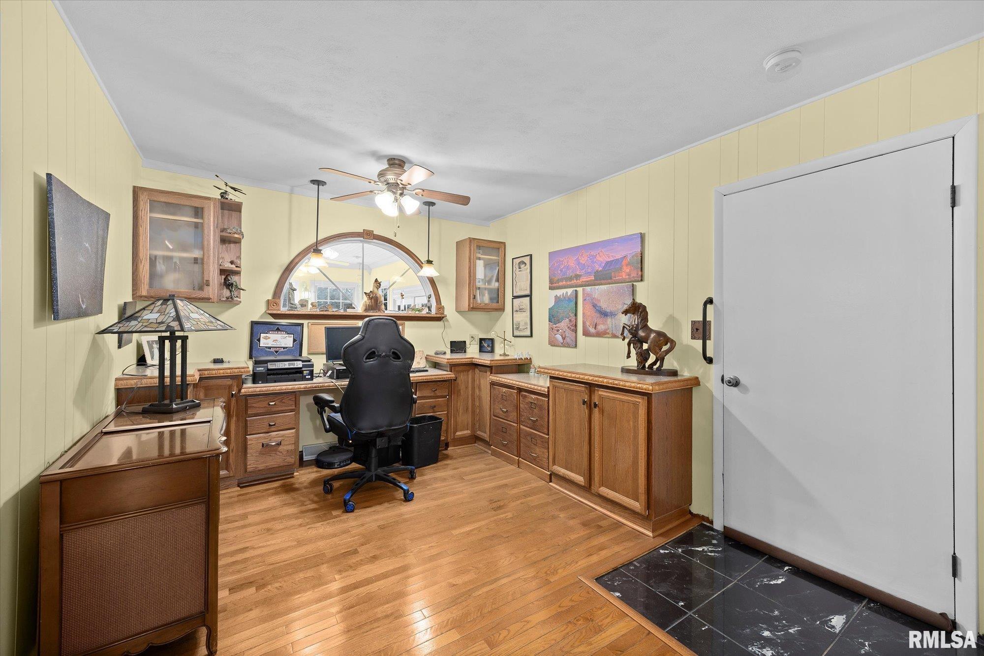 312 Circle Drive, Salem, Illinois image 6