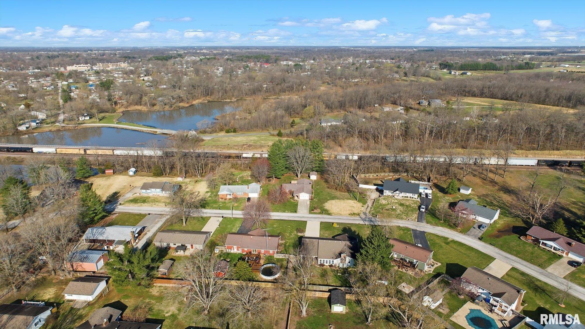 312 Circle Drive, Salem, Illinois image 40