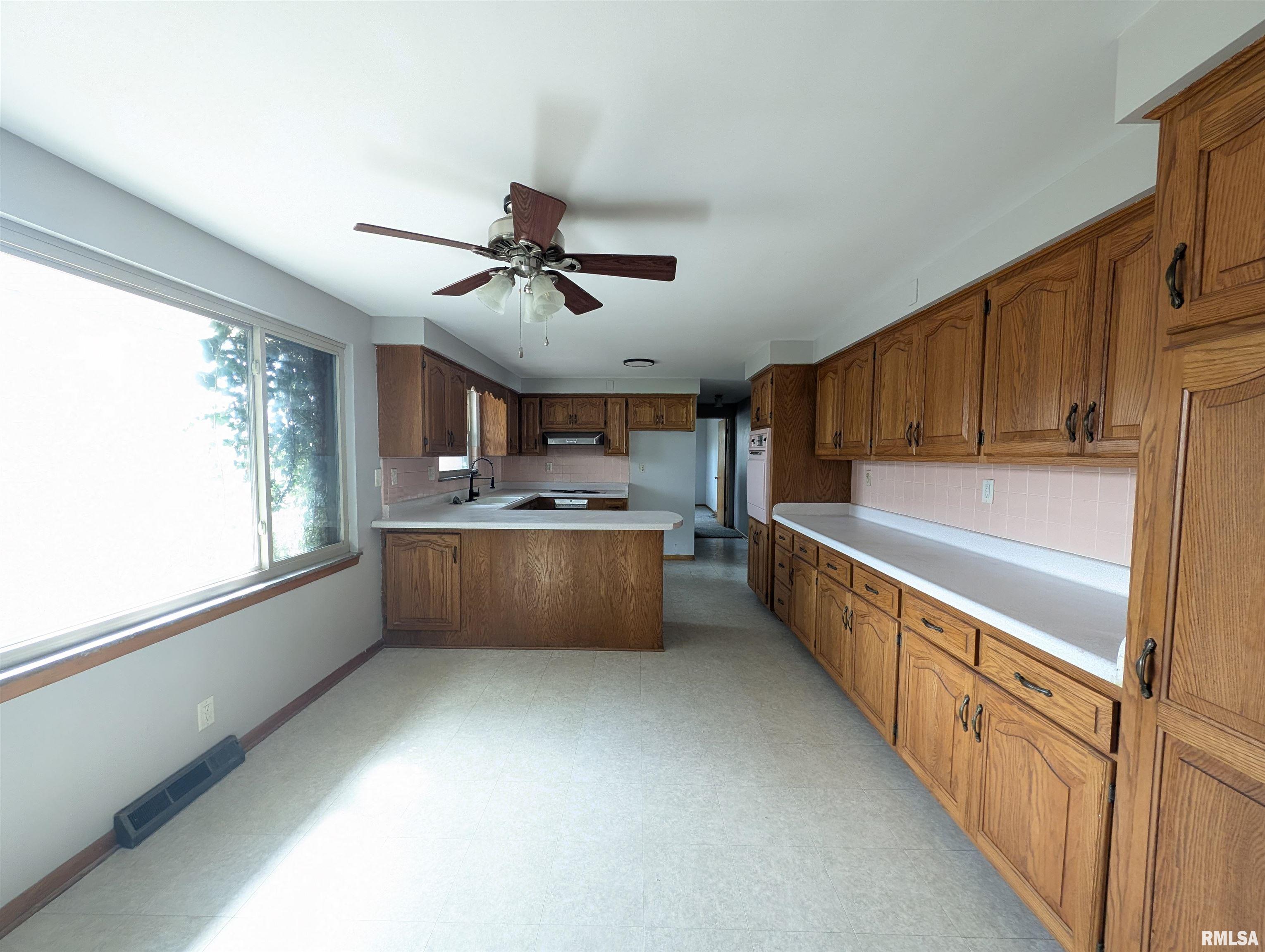 3720 Saint Michael Avenue, Peoria, Illinois image 11