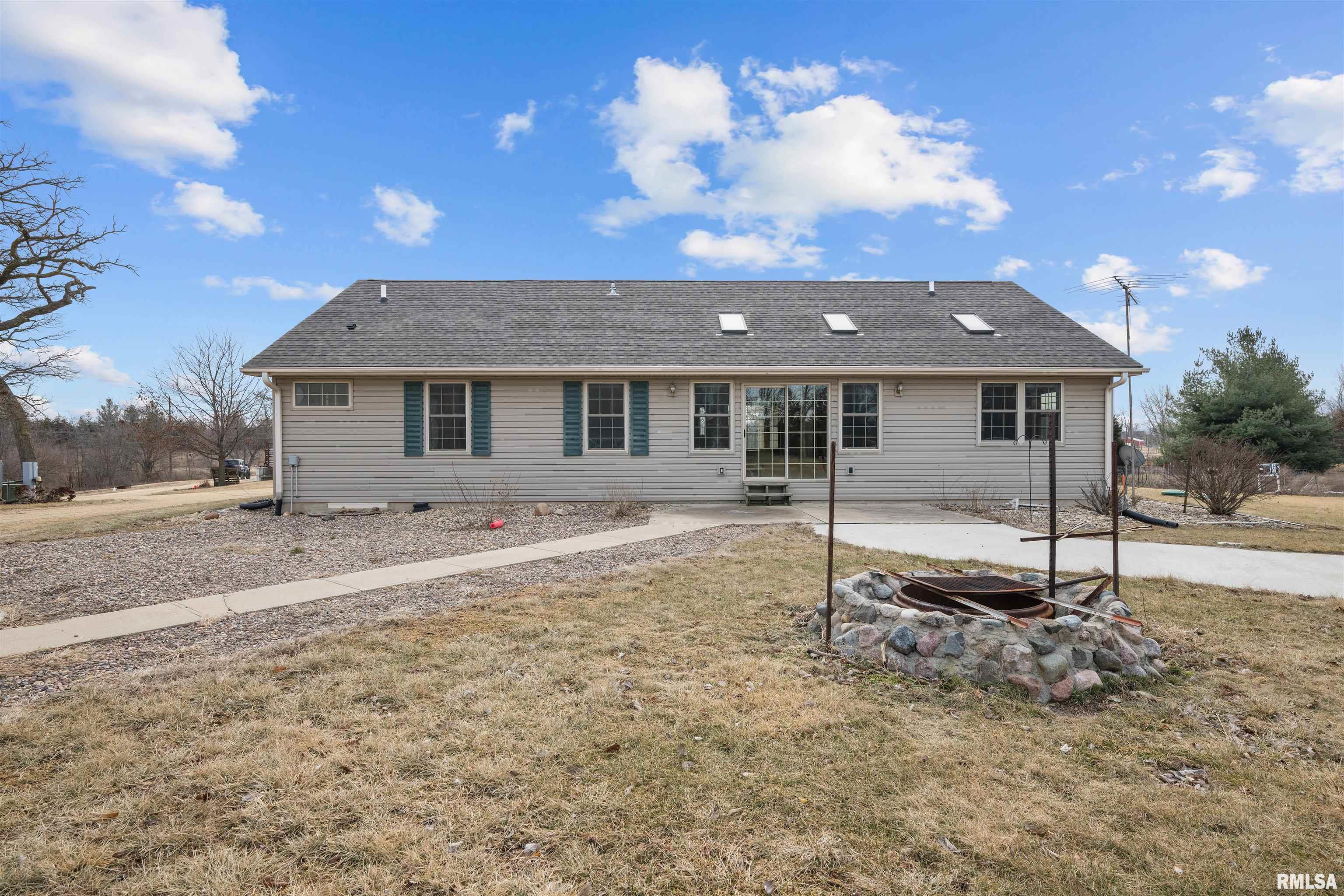 2260 260th Avenue, De Witt, Iowa image 3