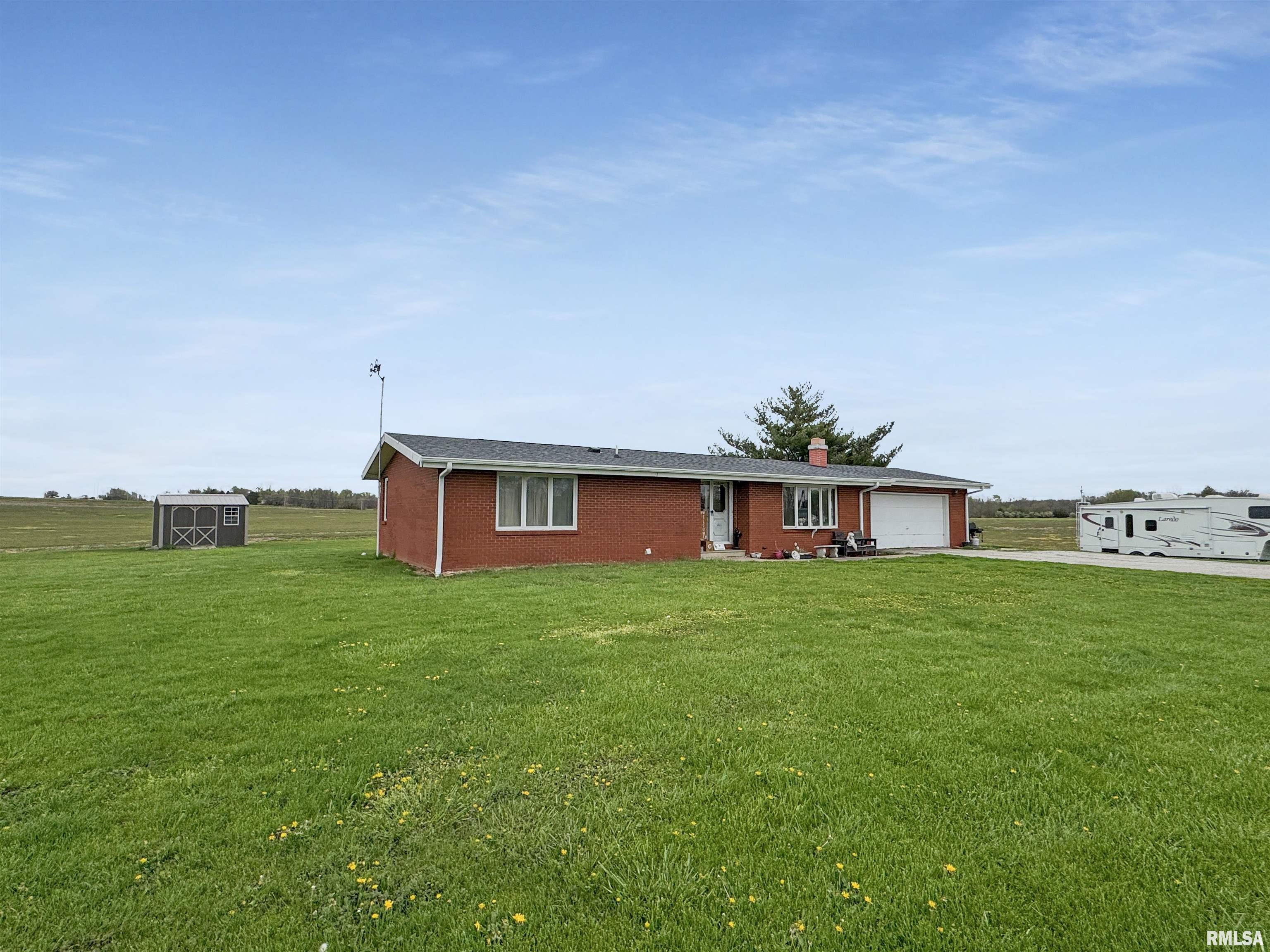 352 1315 East Street, Versailles, Illinois image 2