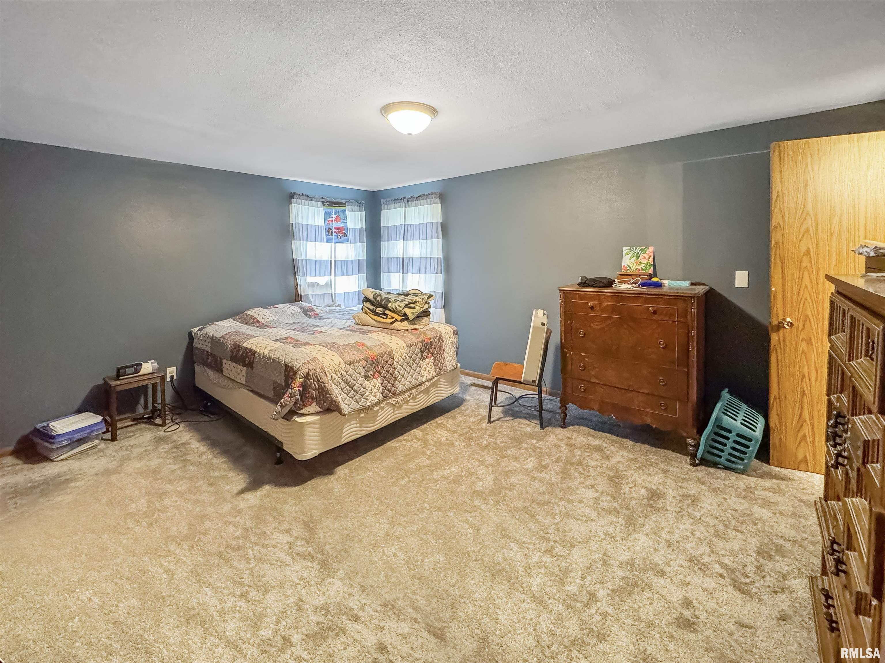 352 1315 East Street, Versailles, Illinois image 12