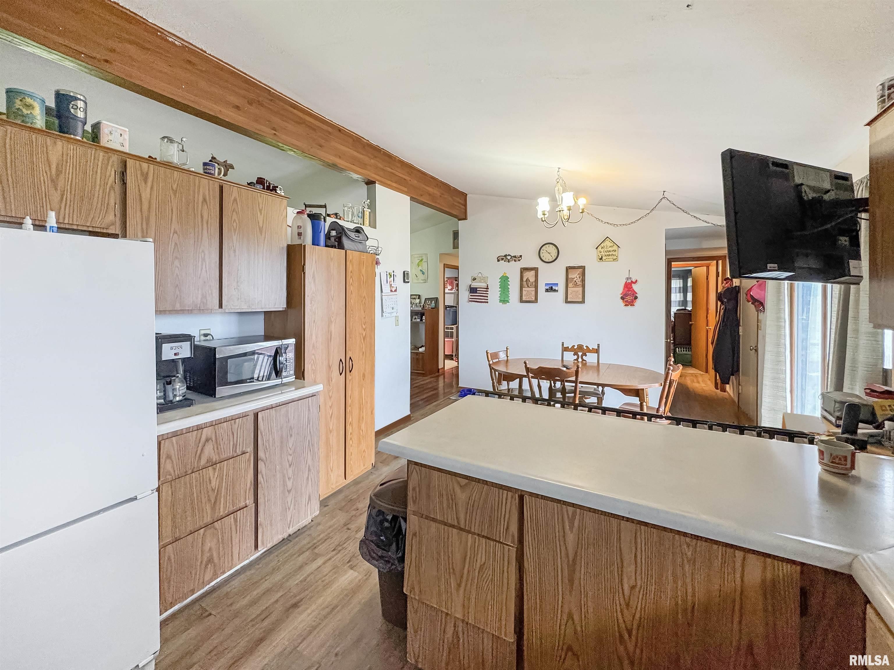 352 1315 East Street, Versailles, Illinois image 8