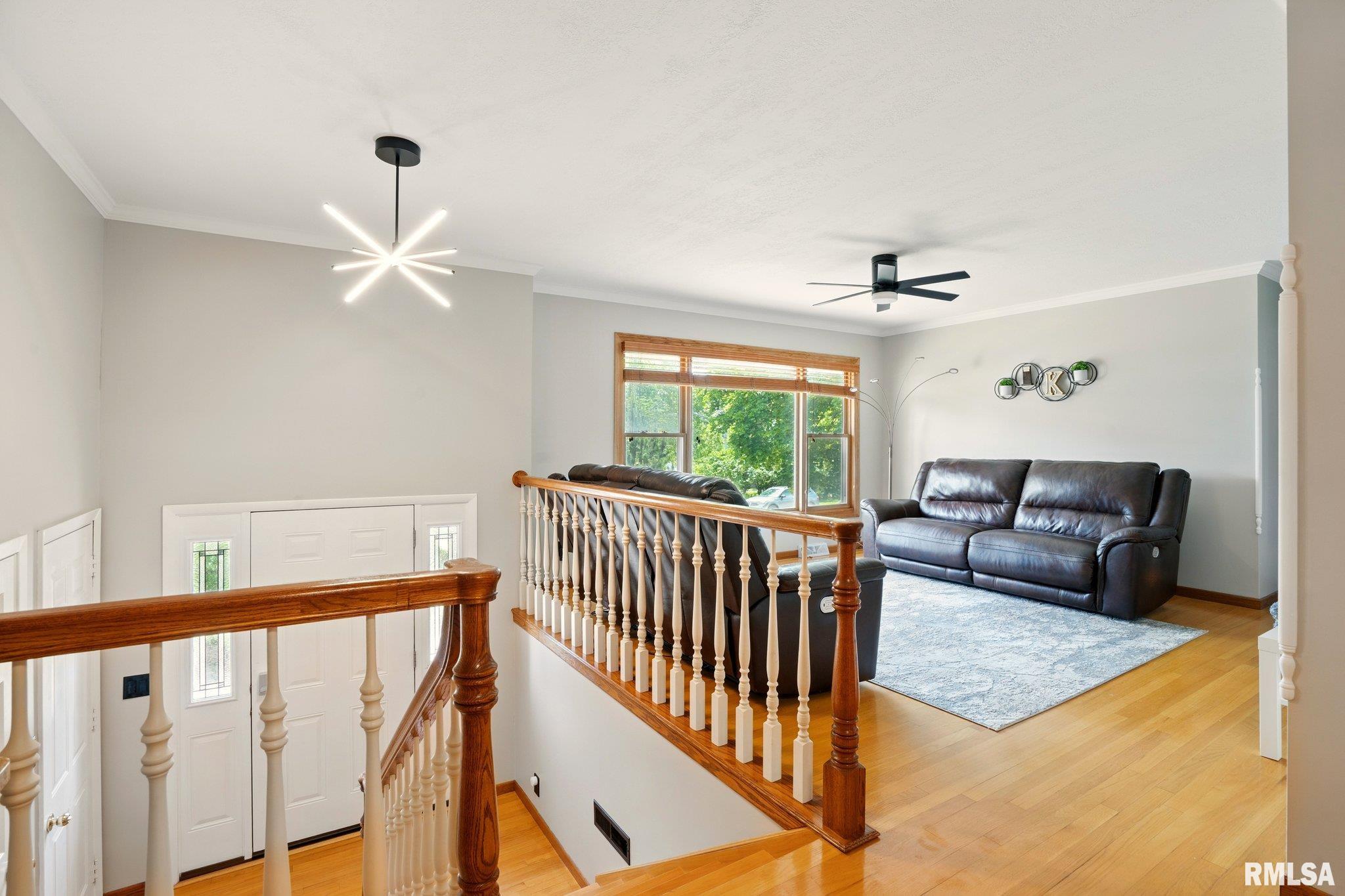 5760 Jenny Lane, Bettendorf, Iowa image 9