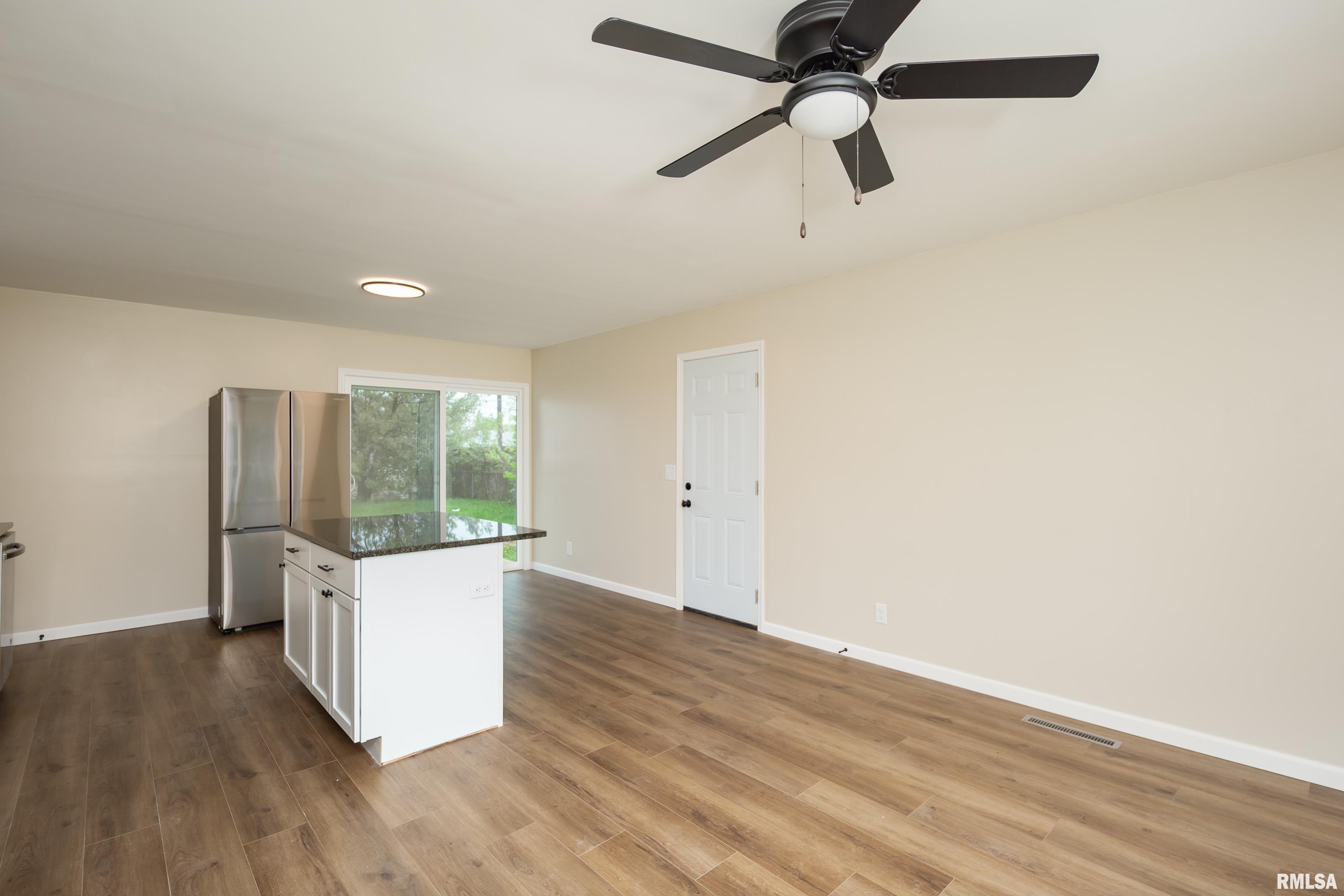 3208 Westmar Drive, Bettendorf, Iowa image 7