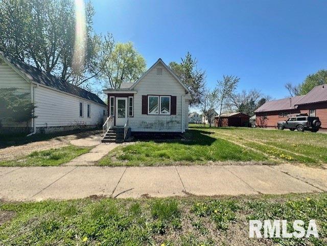 627 1st Avenue, Clinton, Iowa image 3
