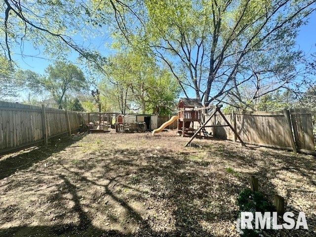 627 1st Avenue, Clinton, Iowa image 6