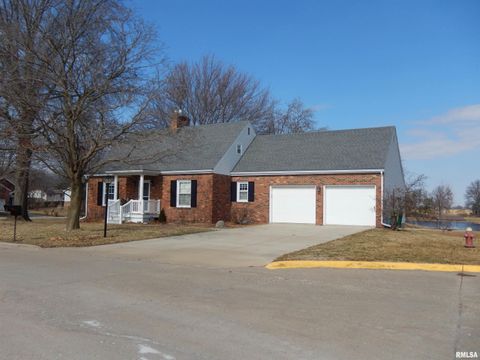 Homes For Sale - 1418 Joseph Street<br/> Macomb, IL 61455