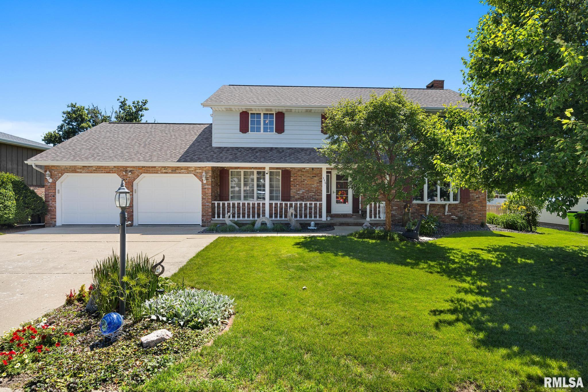 Photo 1 of 61 — 346 S NEBRASKA Avenue, Morton, IL 61550