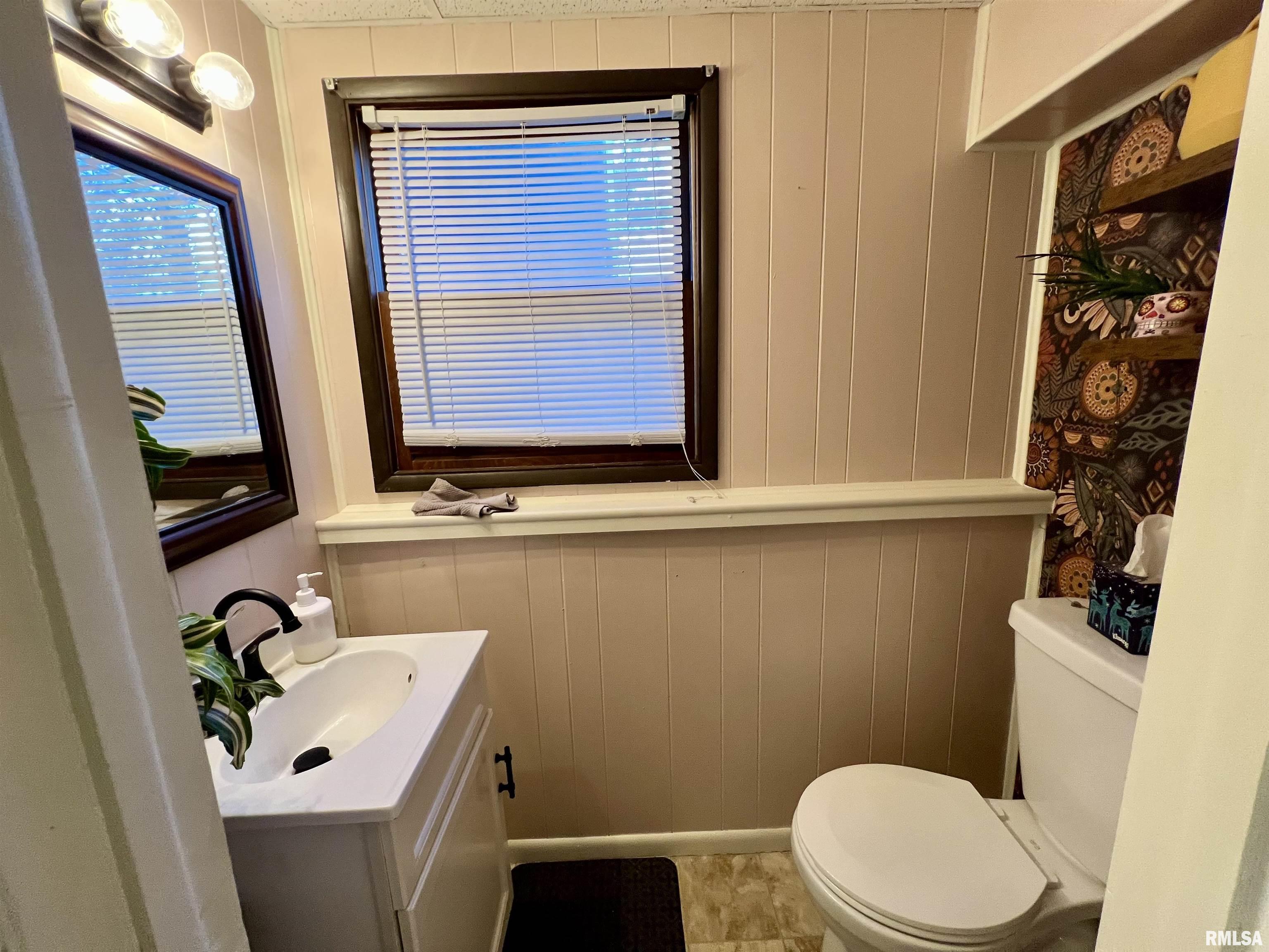 3521 Greenbrier Drive, Bettendorf, Iowa image 17