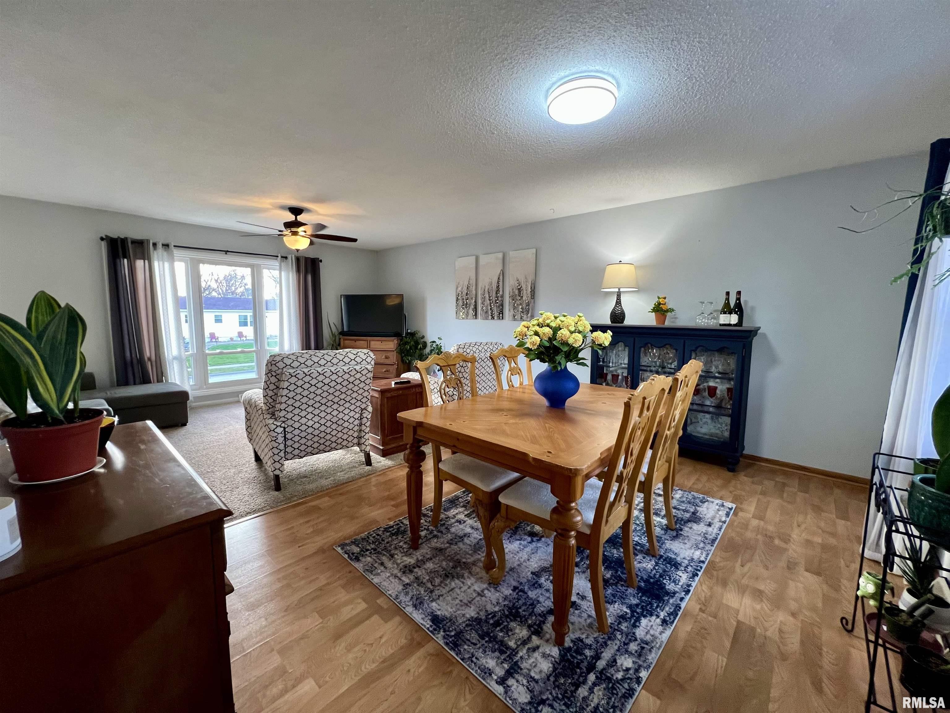 3521 Greenbrier Drive, Bettendorf, Iowa image 6