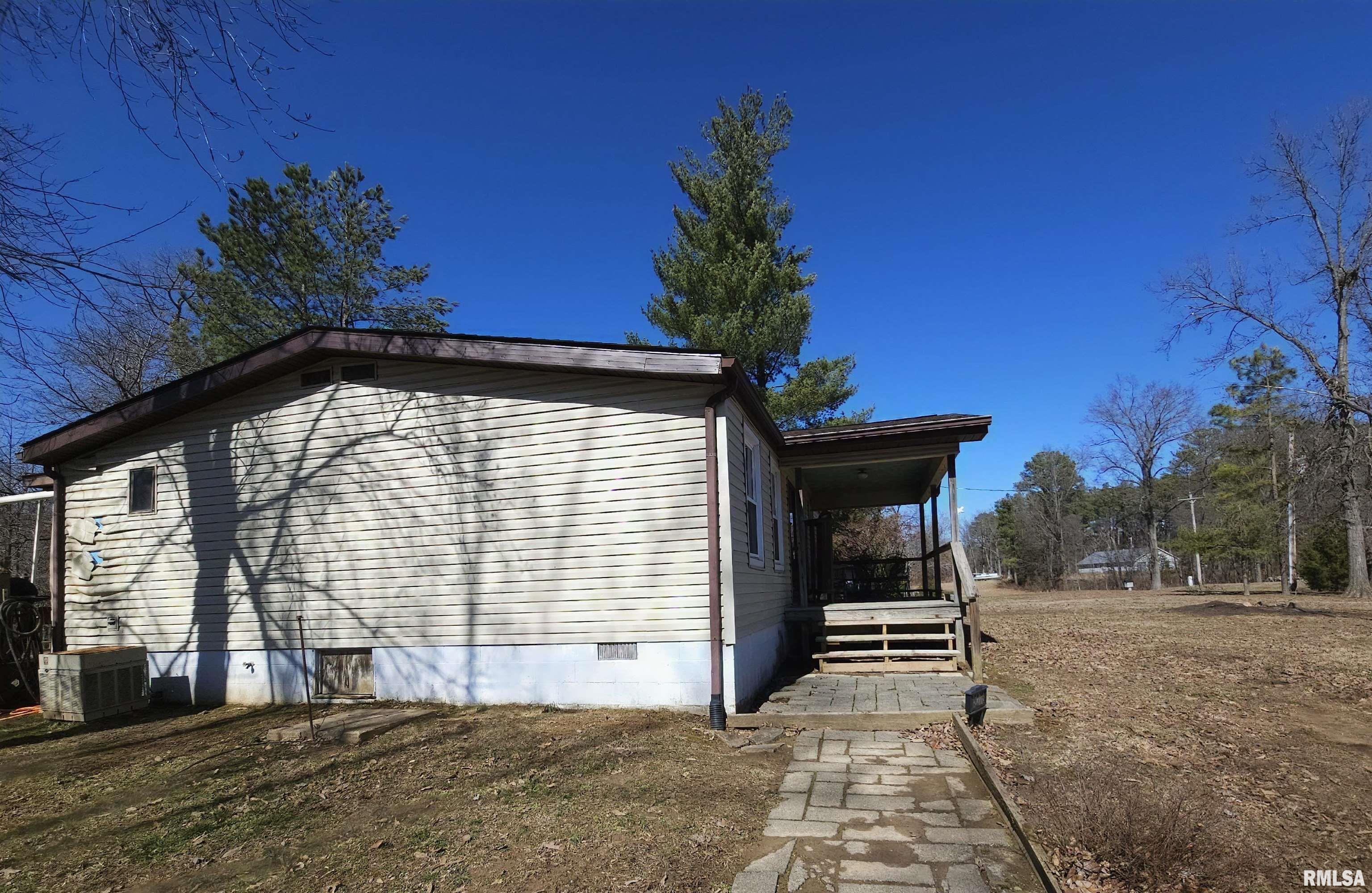15275 Harris School Road, Johnston City, Illinois image 6