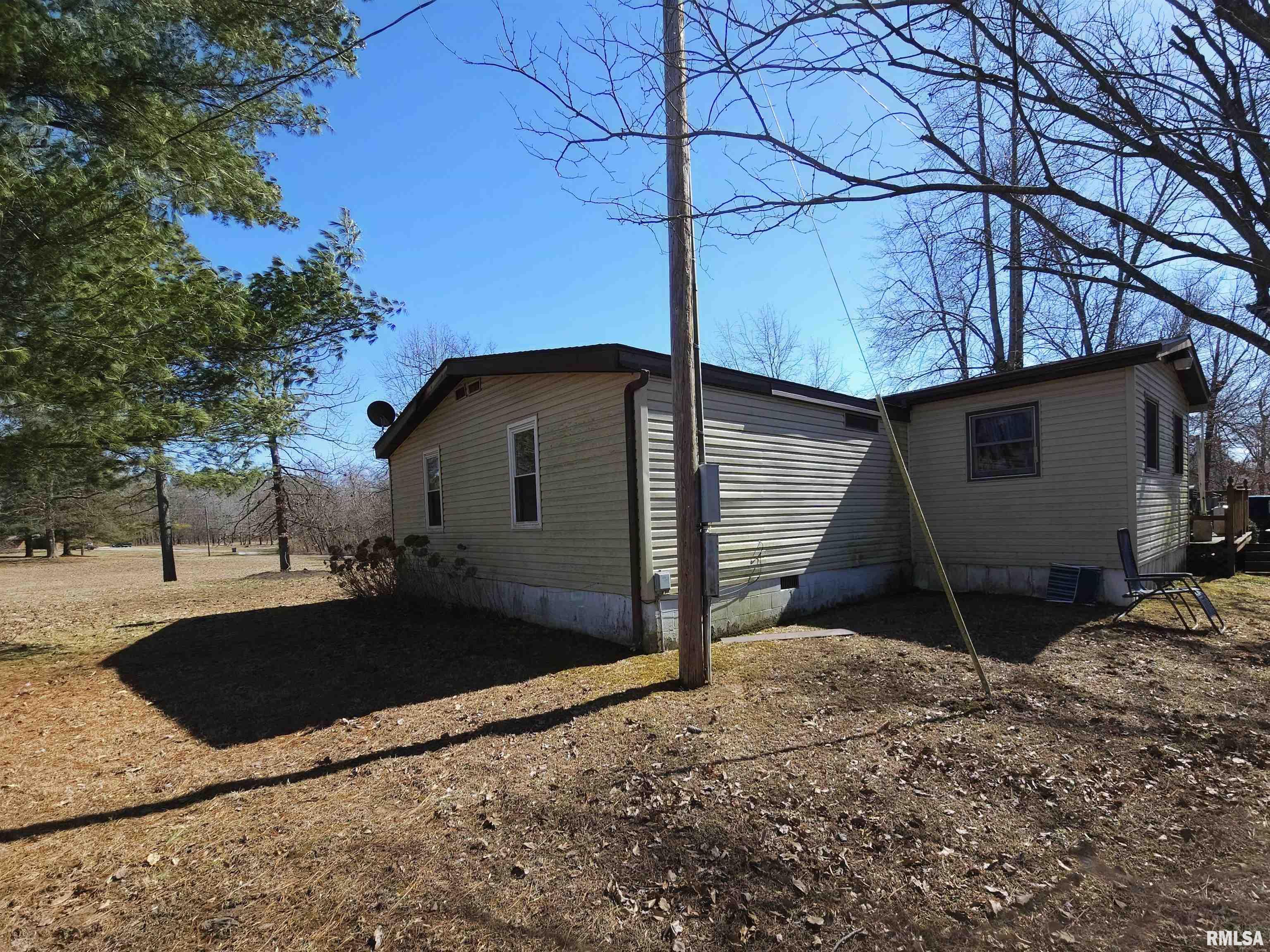 15275 Harris School Road, Johnston City, Illinois image 5