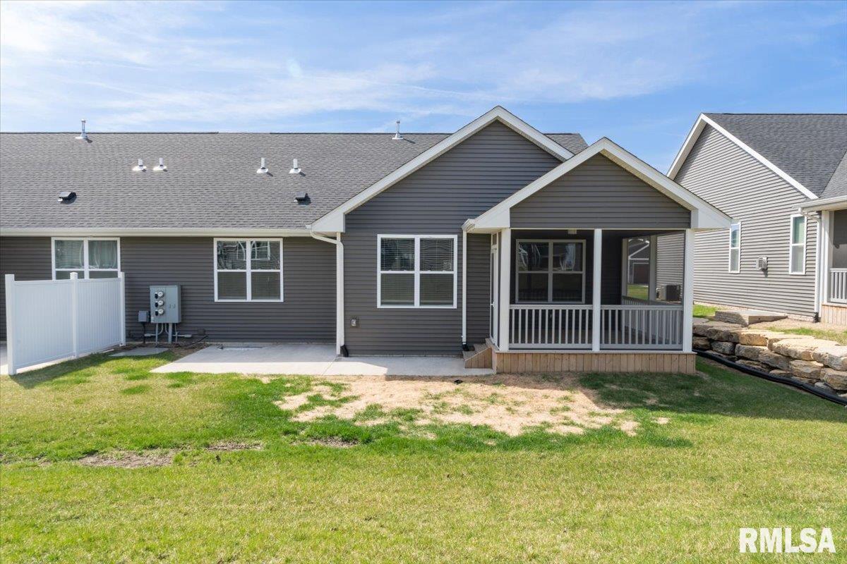 3074 Mary Leigh Drive, Bettendorf, Iowa image 47