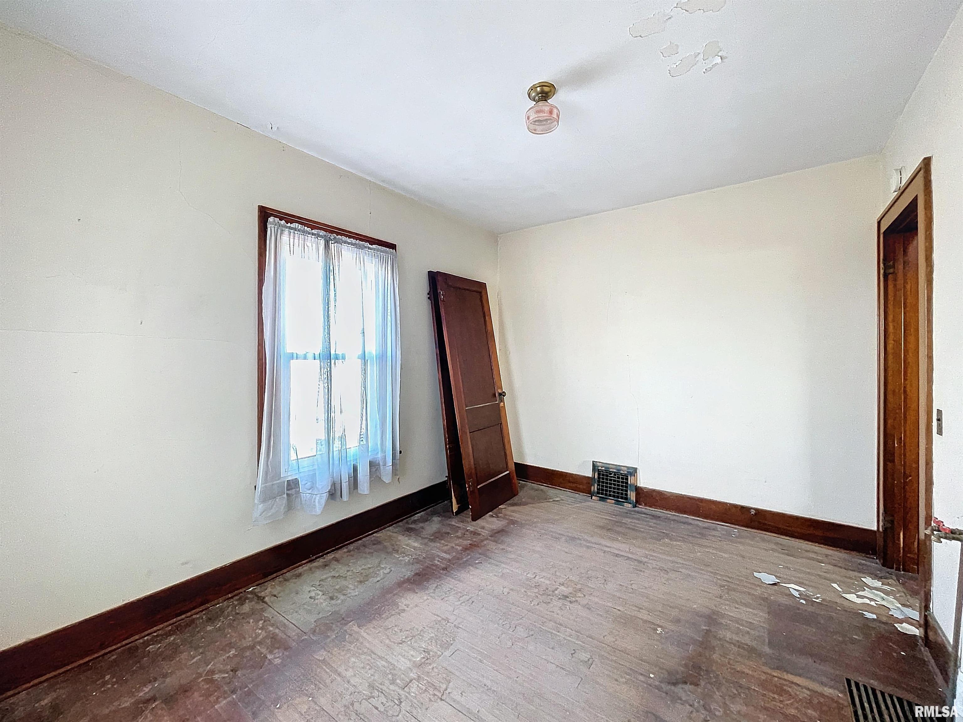 26054 N Weber Road, Geneseo, Illinois image 17