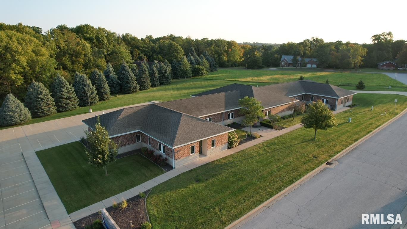 Photo 1 of 18 — 90 EASTGATE Drive, Washington, IL 61571