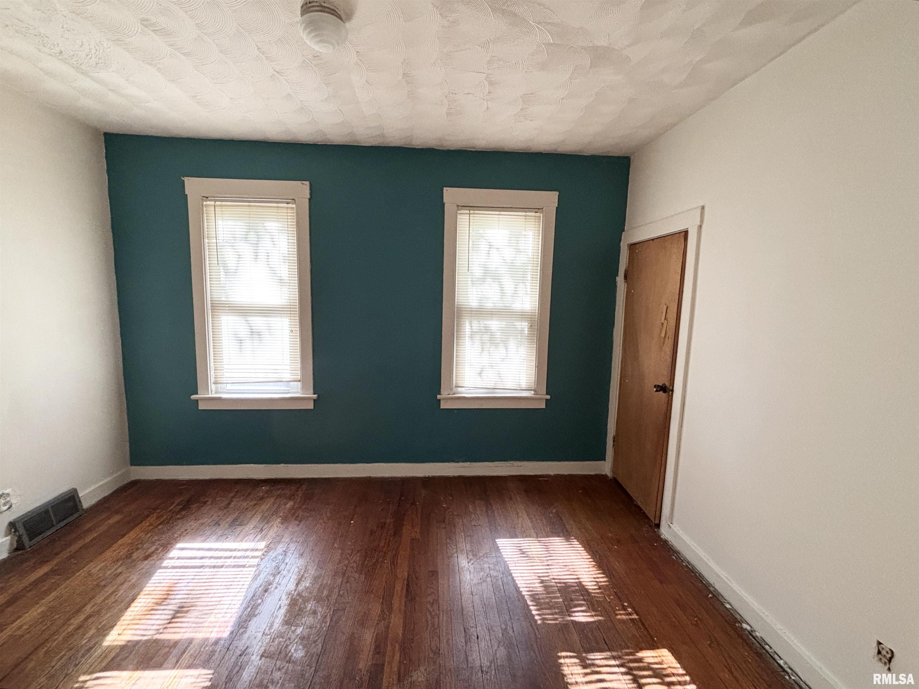837 19th Avenue, Moline, Illinois image 17