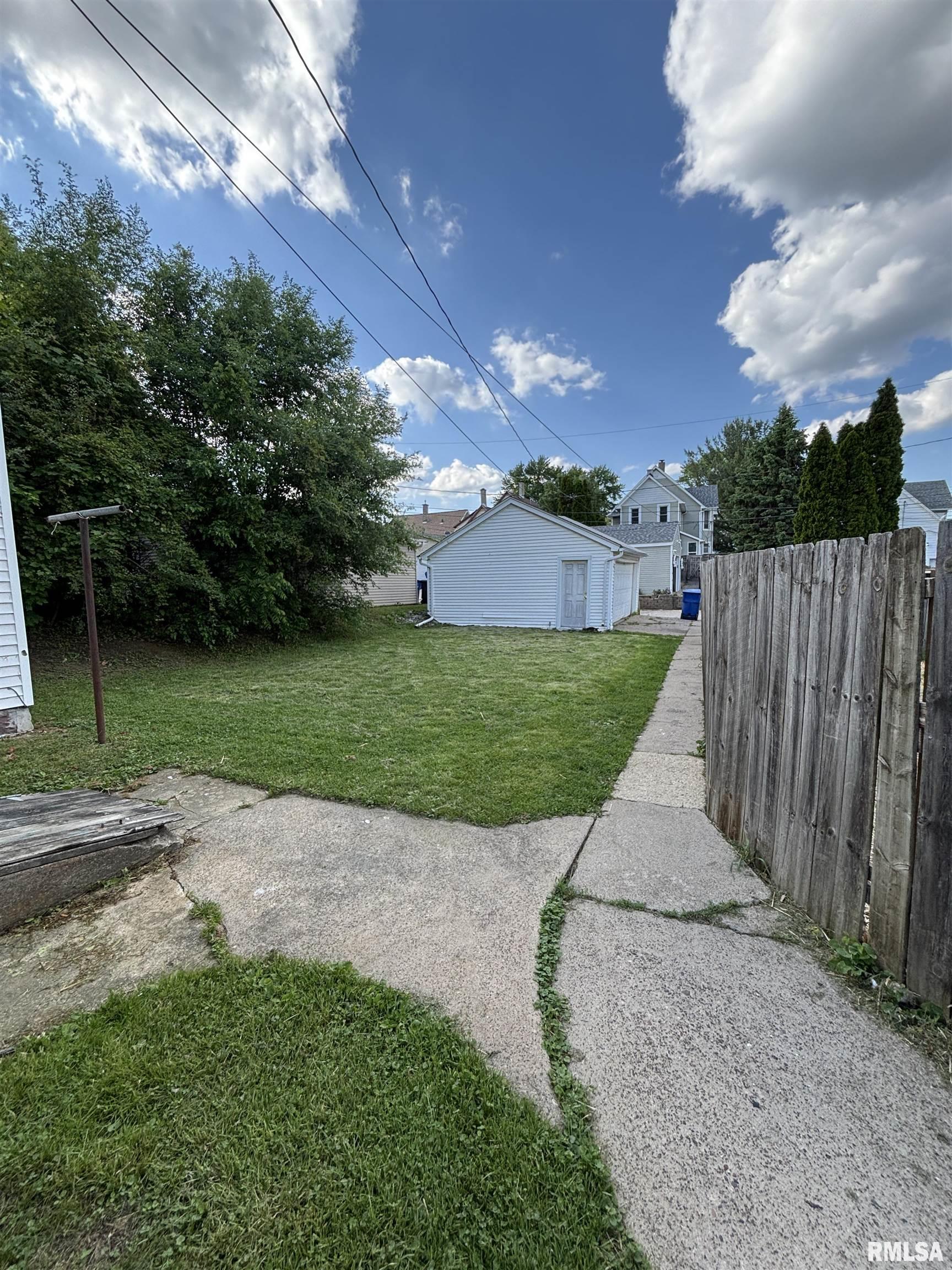 837 19th Avenue, Moline, Illinois image 6