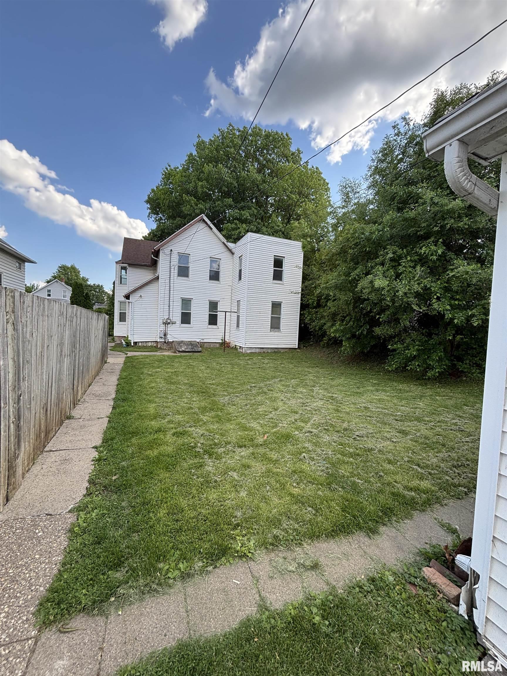 837 19th Avenue, Moline, Illinois image 7