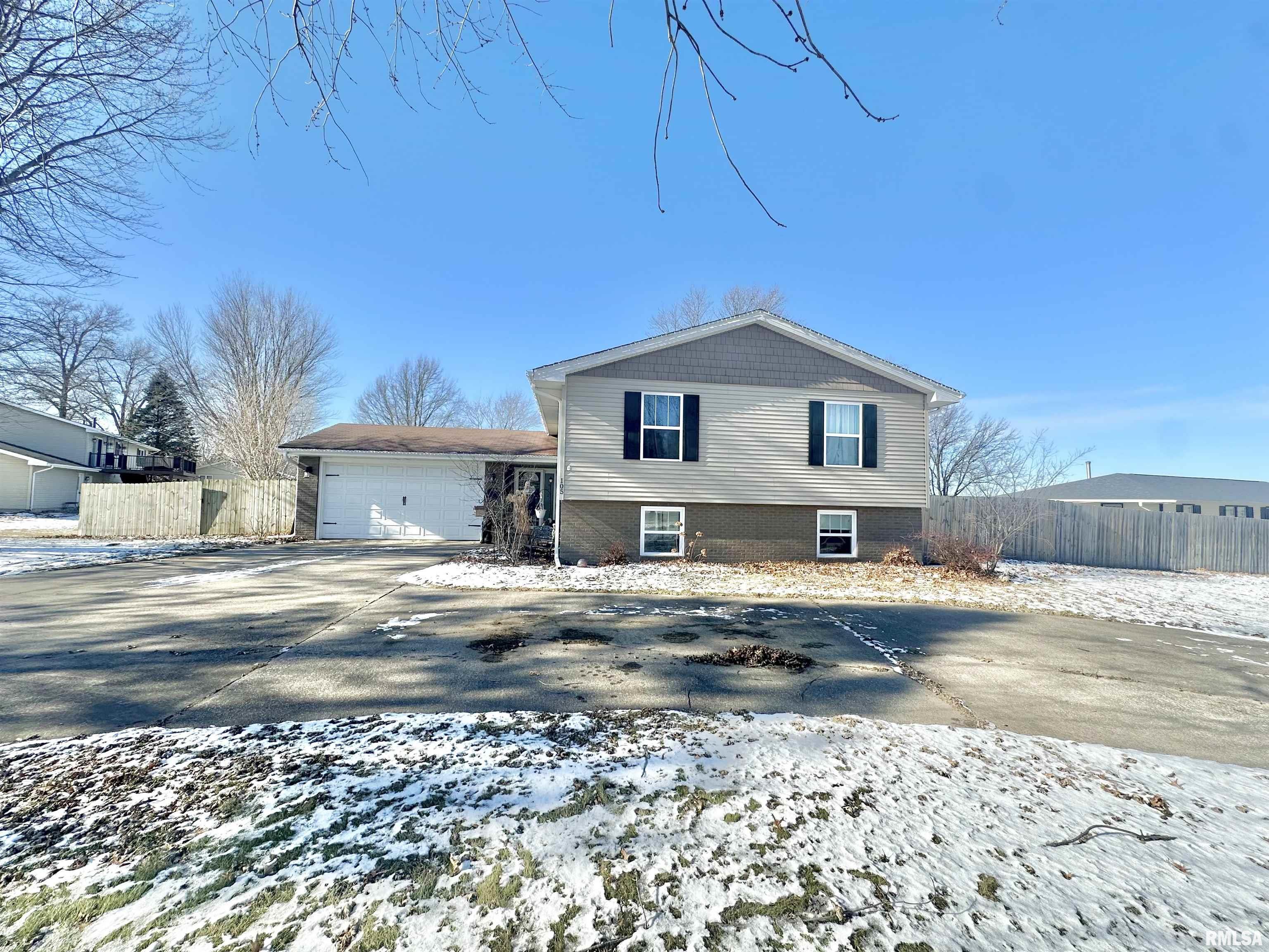 105 Sunshine Drive, Rio, Illinois image 2