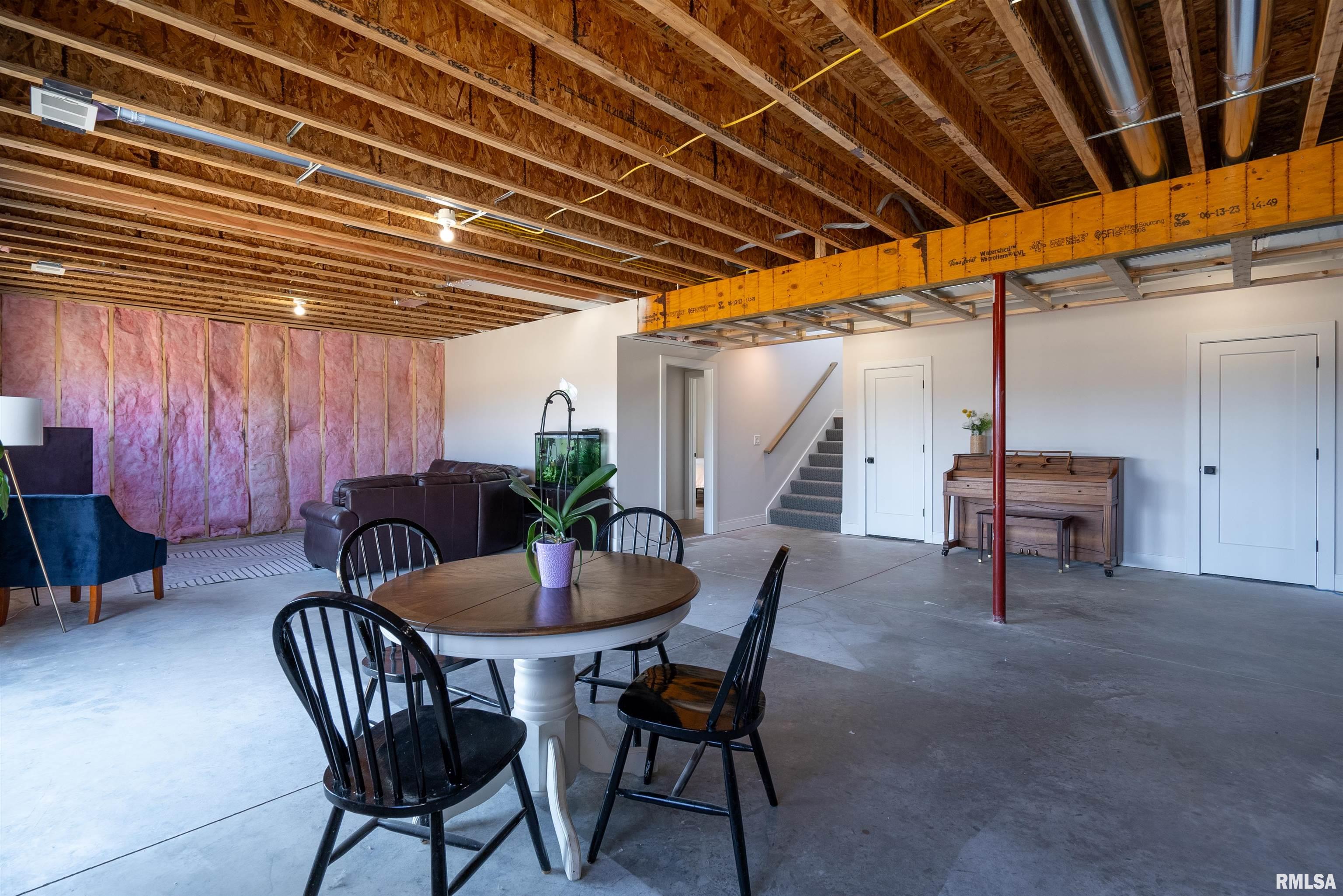 24024 185th Street, Bettendorf, Iowa image 37