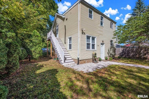 Homes For Rent - 504 N 4th Street #UPPER<br/> Peoria County, Dunlap, IL 61525