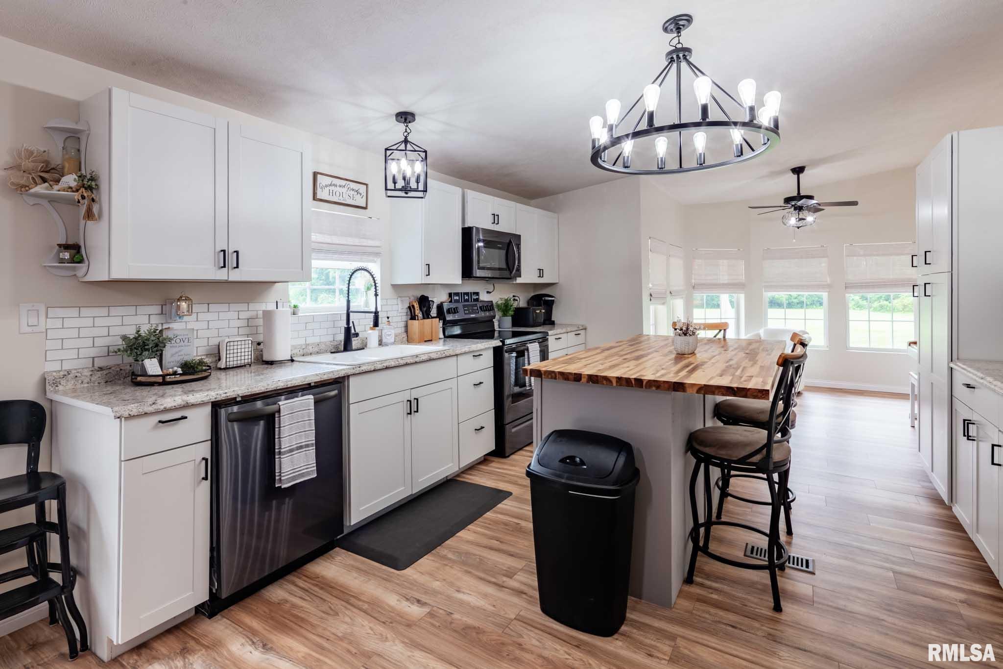 8873 Bennett Road, Benton, Illinois image 10
