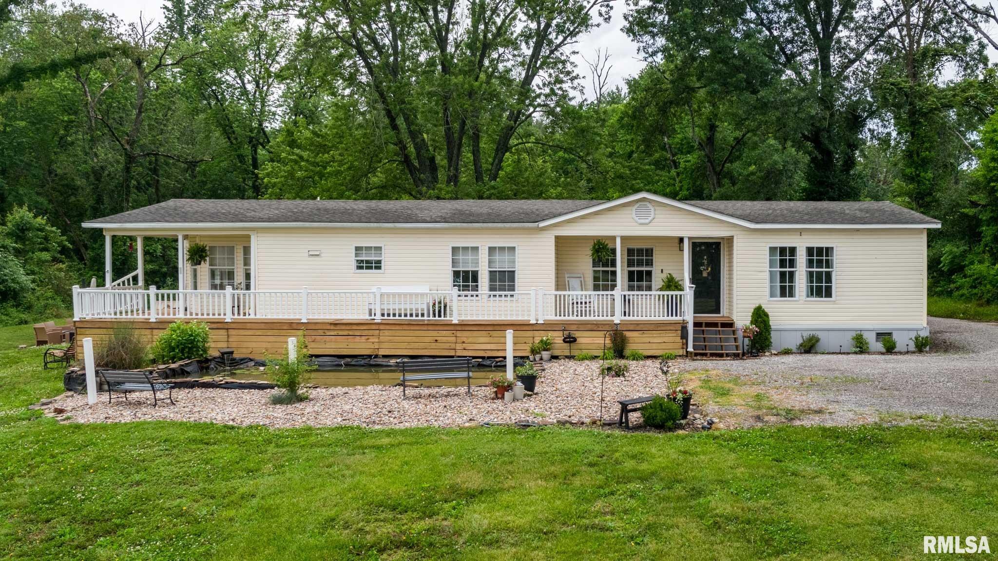 8873 Bennett Road, Benton, Illinois image 1