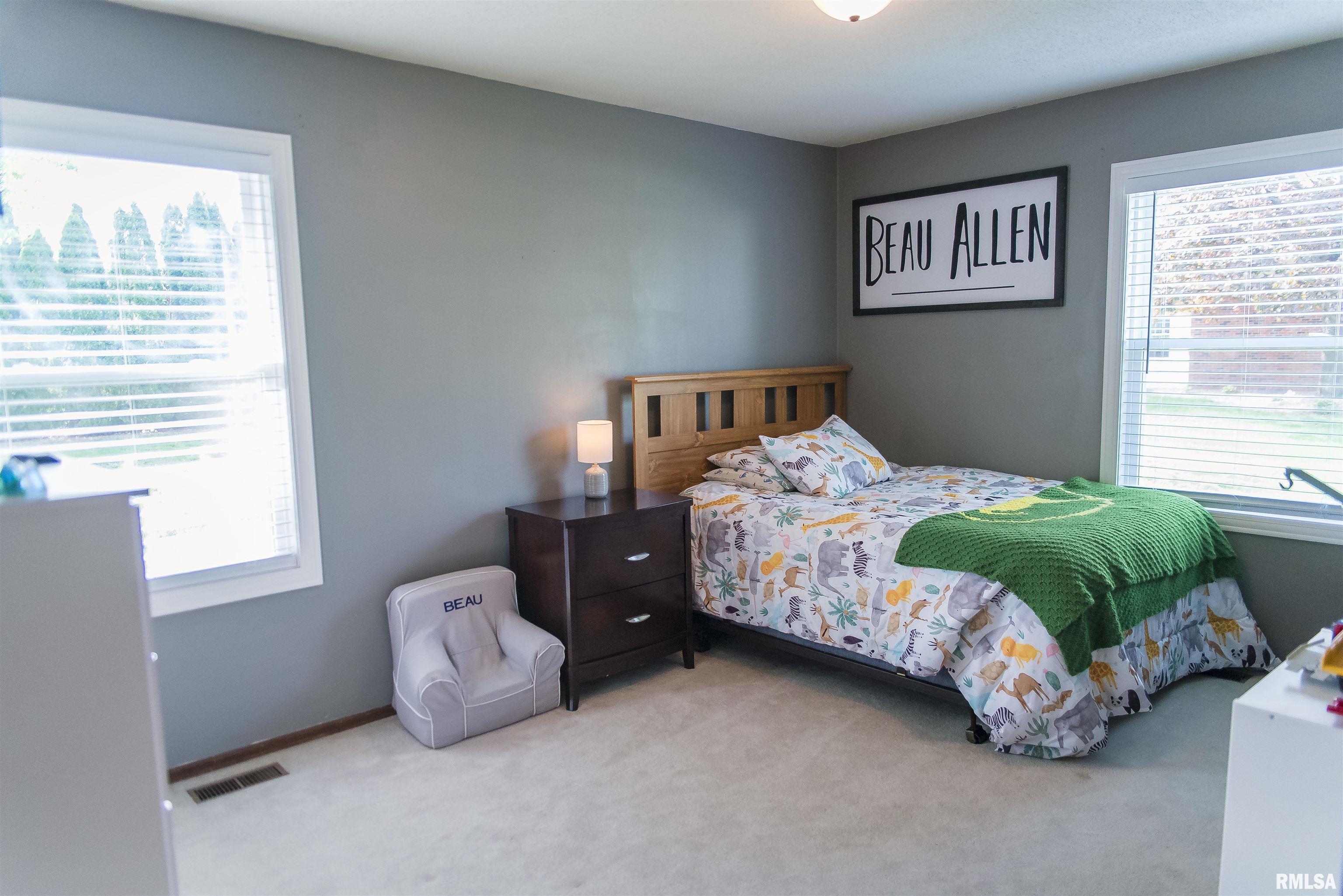 3122 Gross Gables Street, Quincy, Illinois image 5