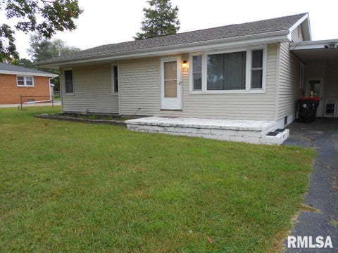 Homes For Sale - 5012 N Graceland Drive<br/> Peoria, IL 61614