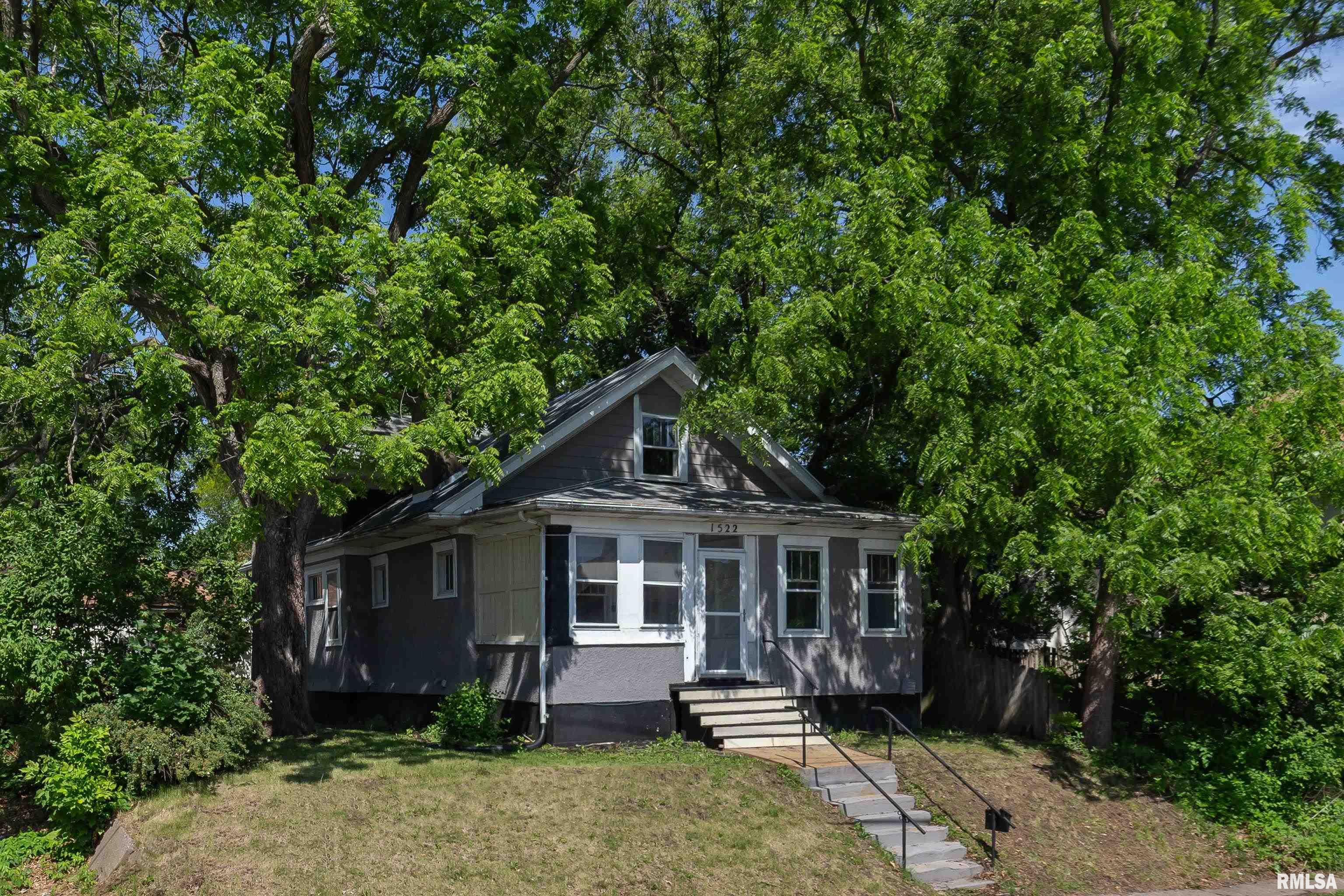1522 Bridge Avenue, Davenport, Iowa image 2
