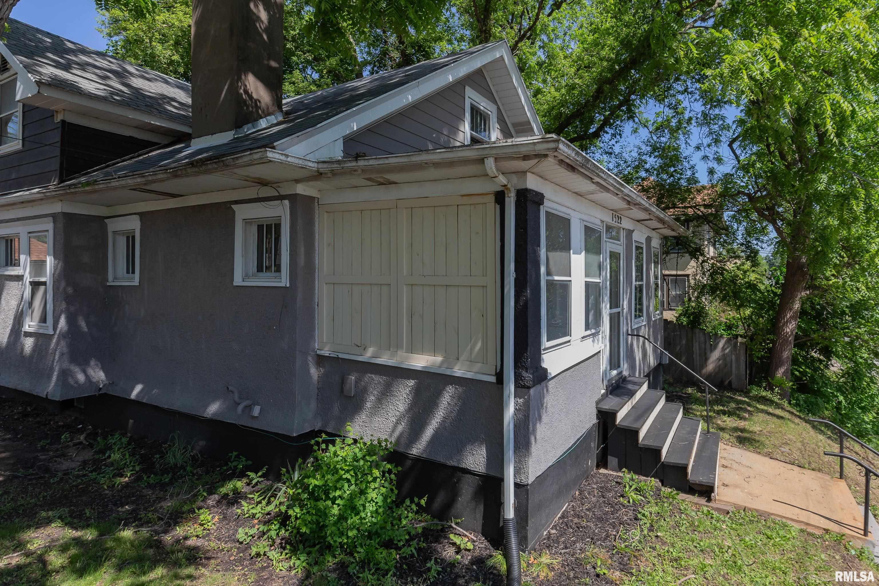 1522 Bridge Avenue, Davenport, Iowa image 4