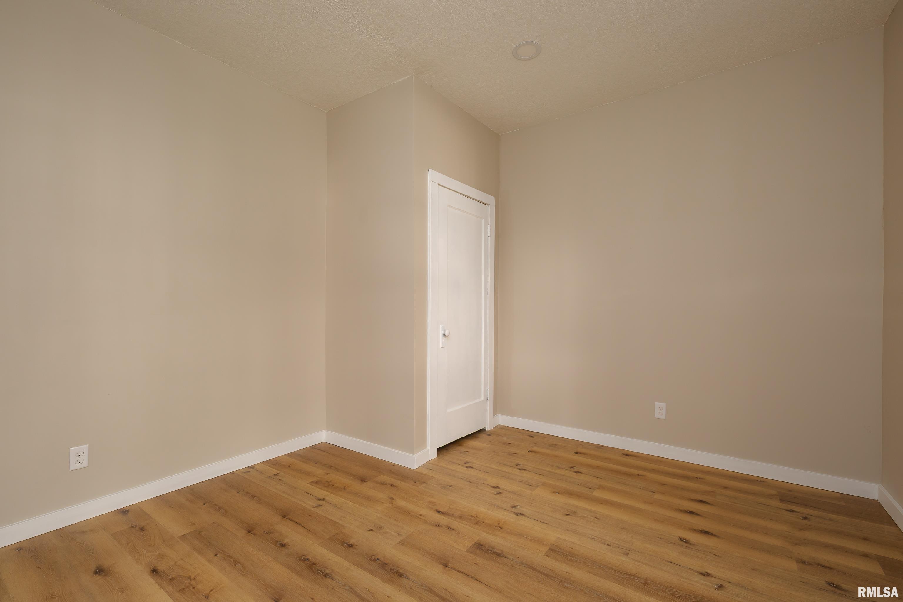1522 Bridge Avenue, Davenport, Iowa image 28