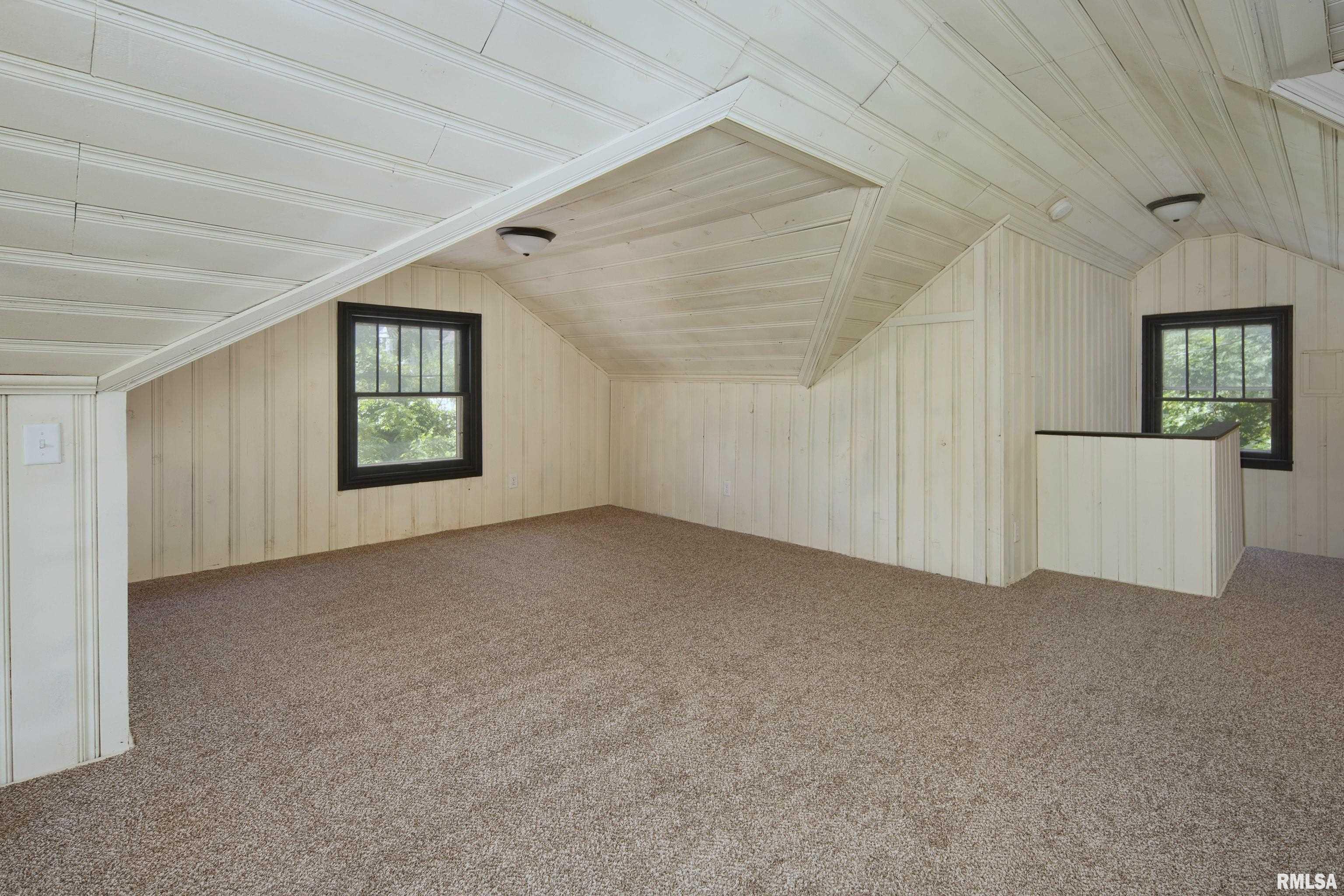 1522 Bridge Avenue, Davenport, Iowa image 34