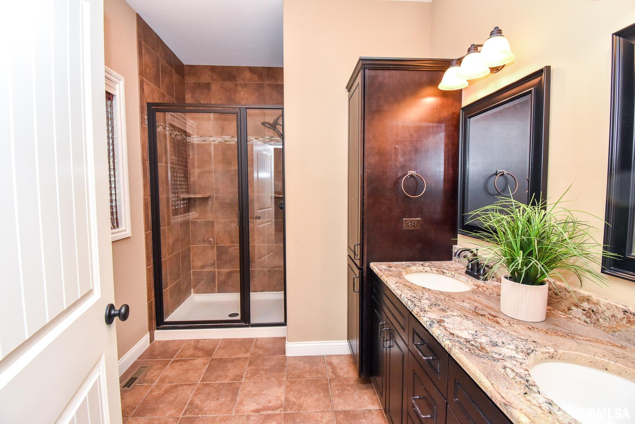 6830 N Grand Fir Drive, Edwards, Illinois image 19