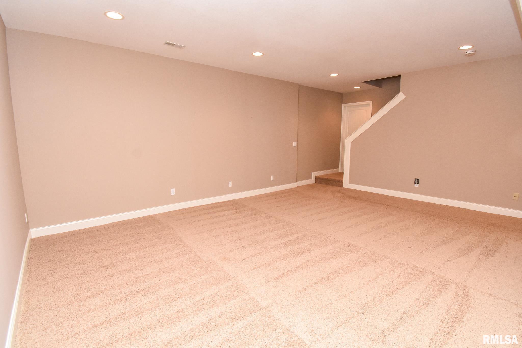 6830 N Grand Fir Drive, Edwards, Illinois image 27