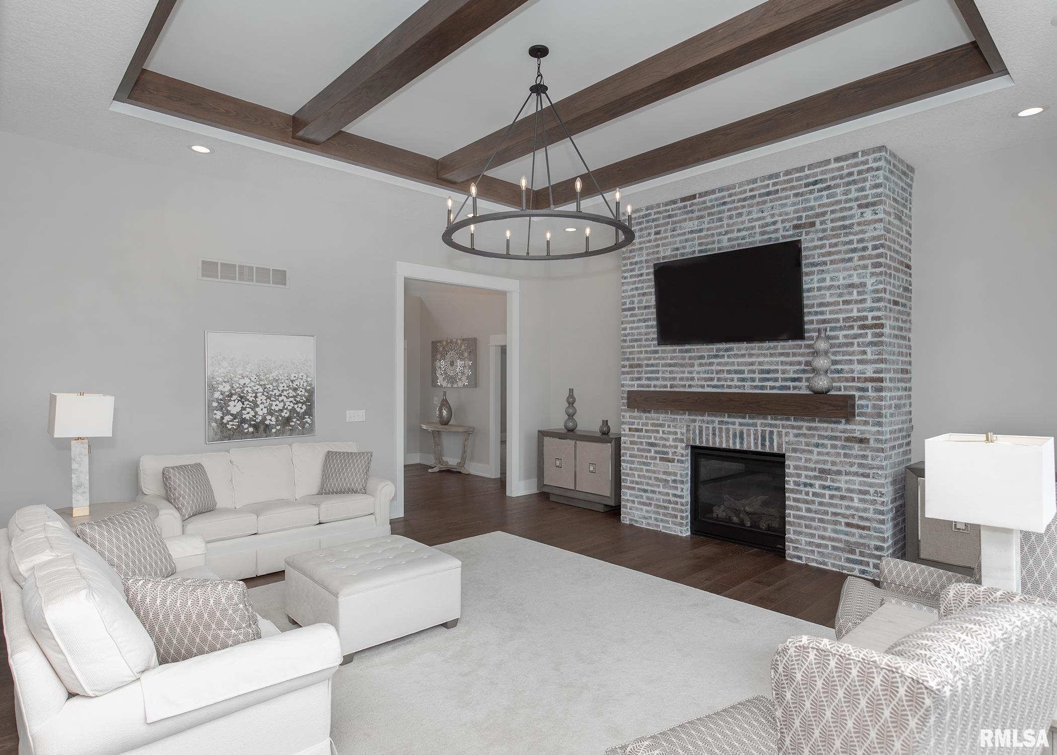 6546 Cardinal Road, Bettendorf, Iowa image 11