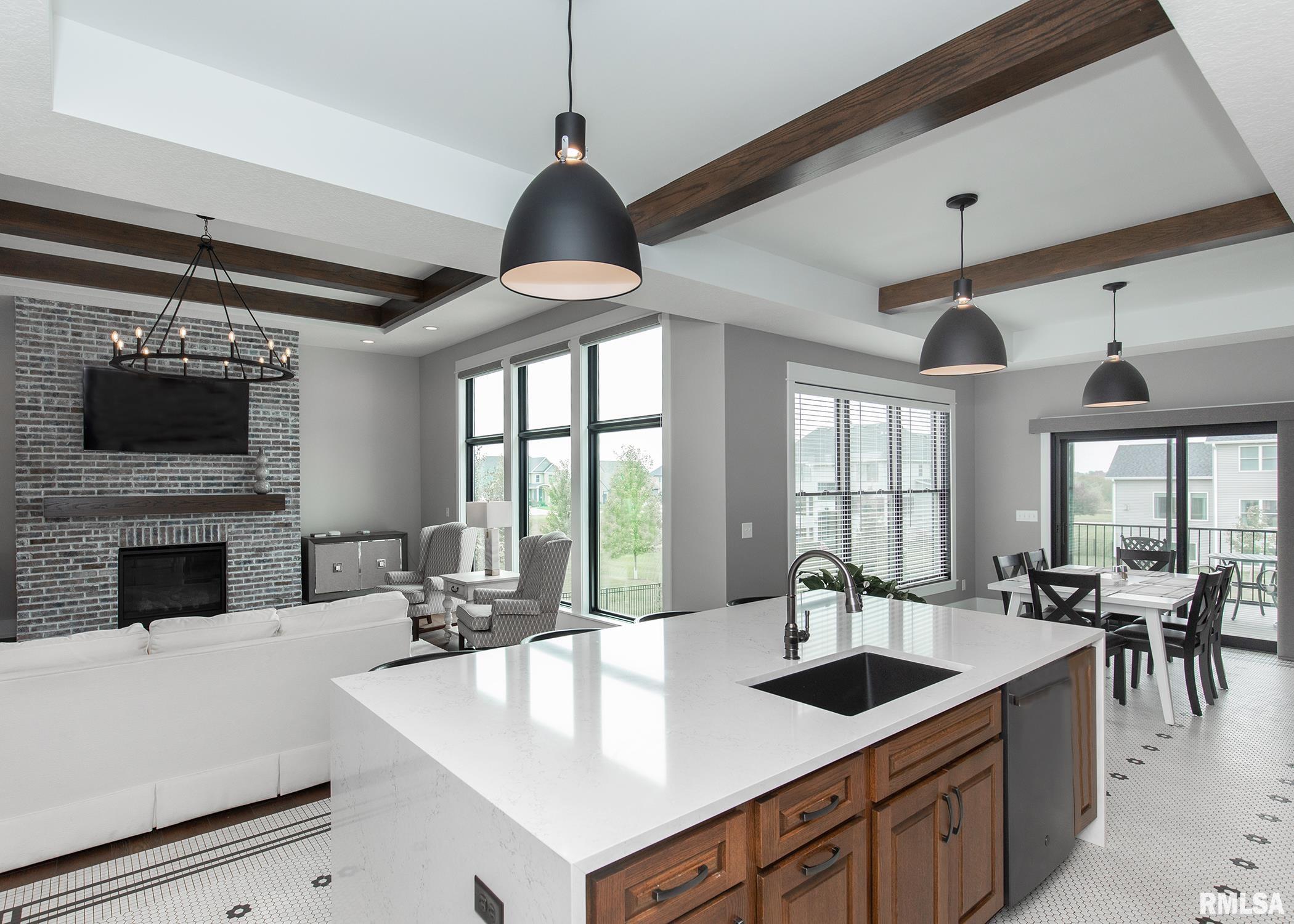 6546 Cardinal Road, Bettendorf, Iowa image 15