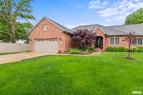 Homes For Sale - 2503 Interlacken Drive<br/> Sangamon County, Springfield, IL 62704
