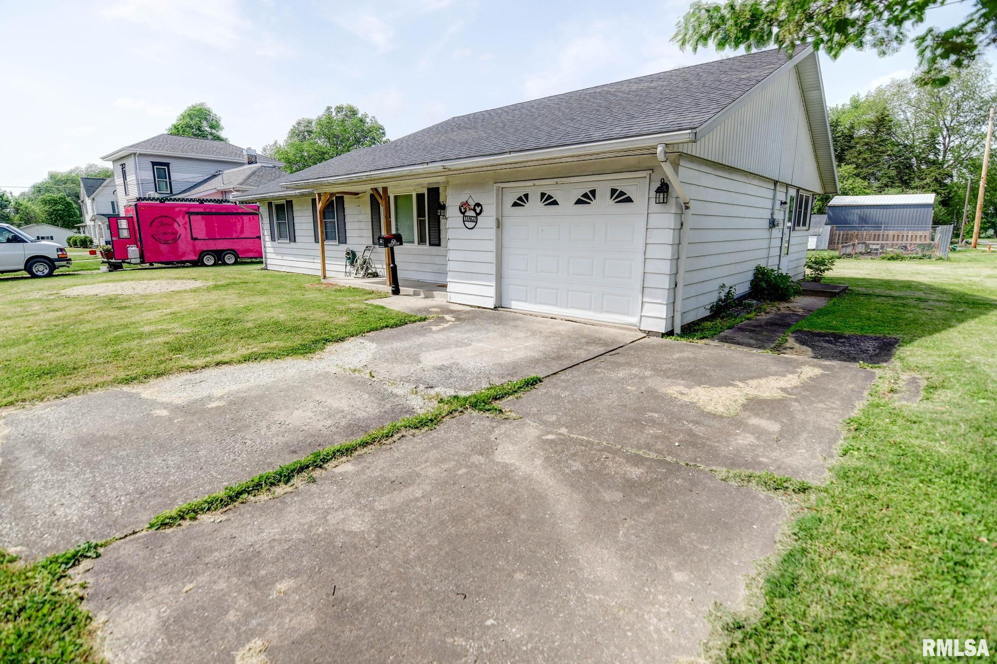 206 W North Street, Assumption, Illinois image 19