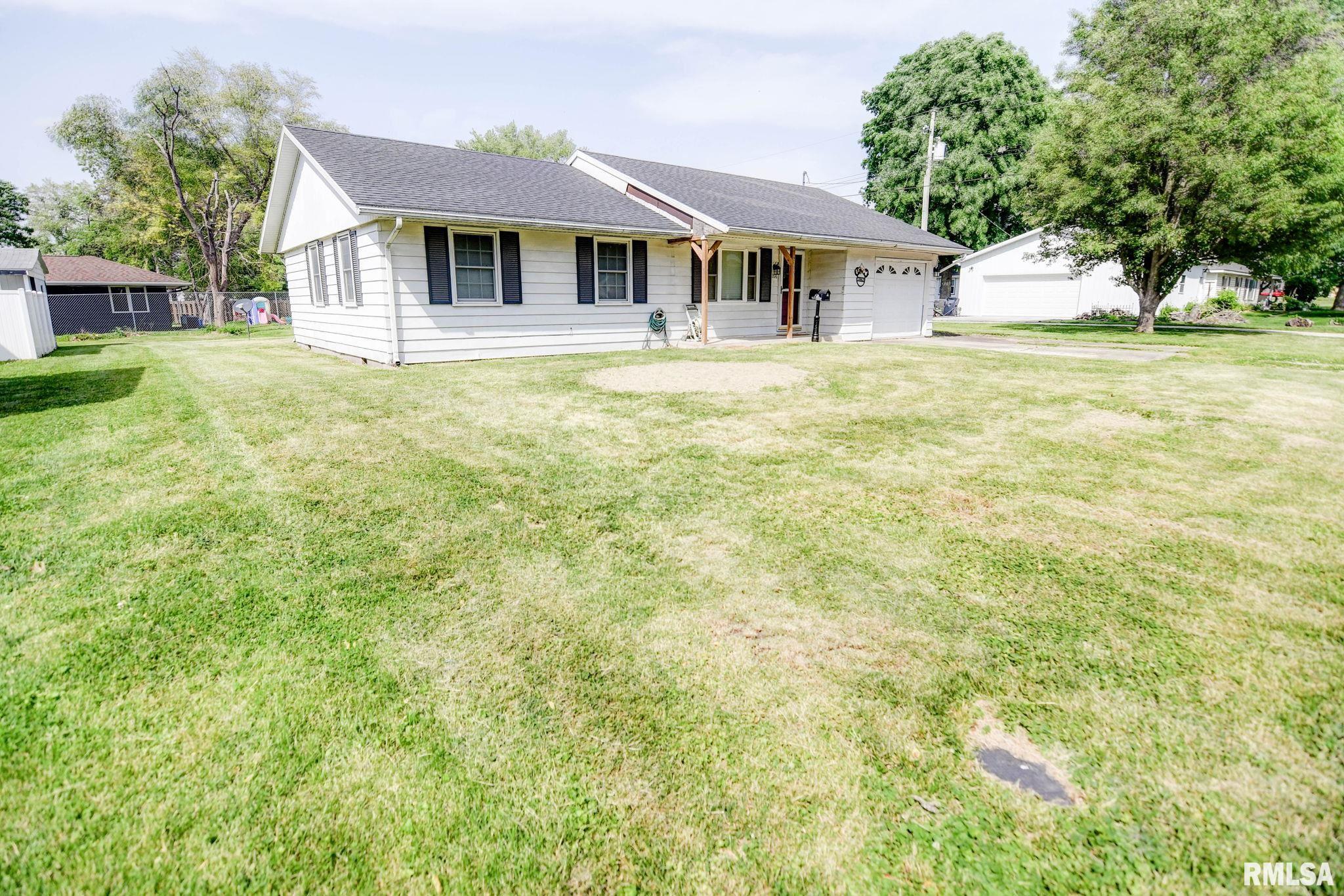206 W North Street, Assumption, Illinois image 12