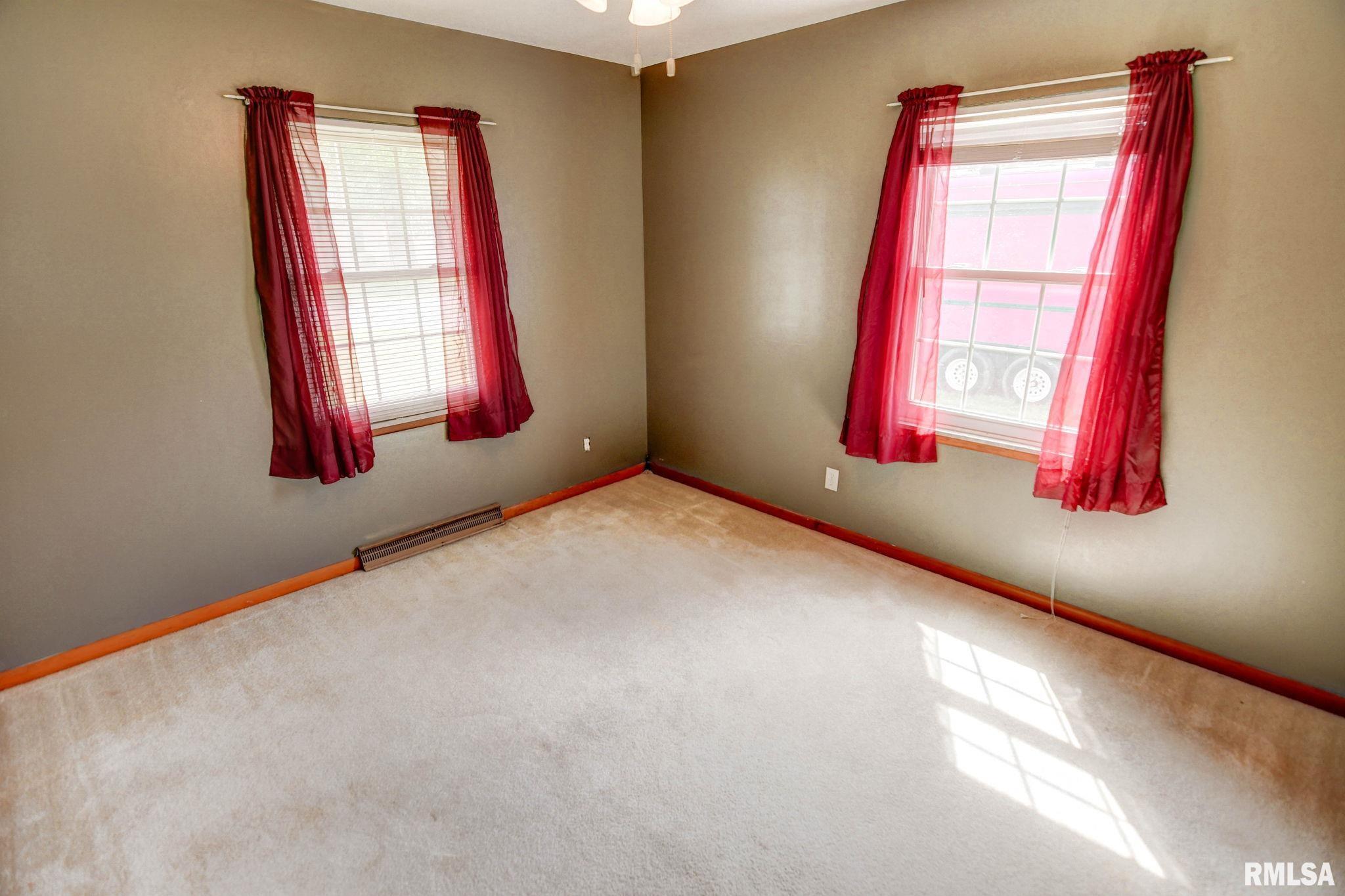 206 W North Street, Assumption, Illinois image 3