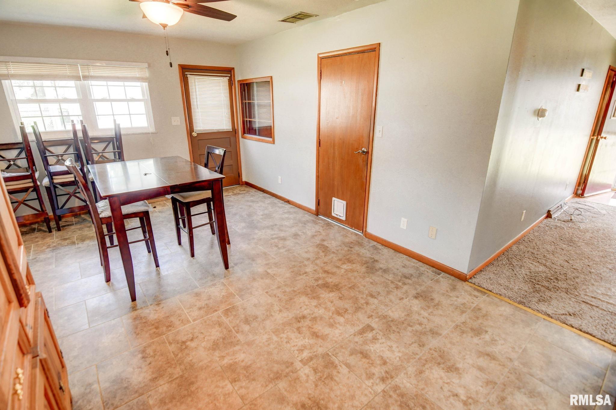 206 W North Street, Assumption, Illinois image 15