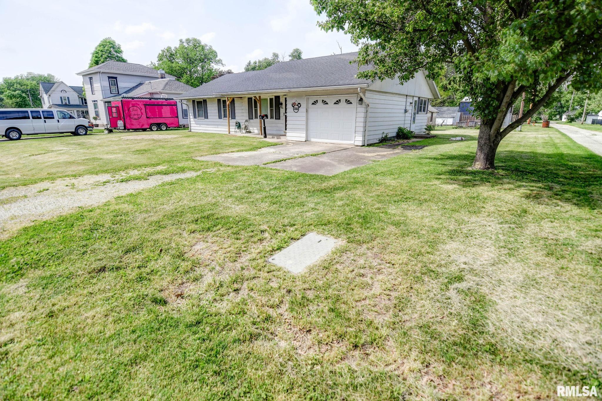 206 W North Street, Assumption, Illinois image 20