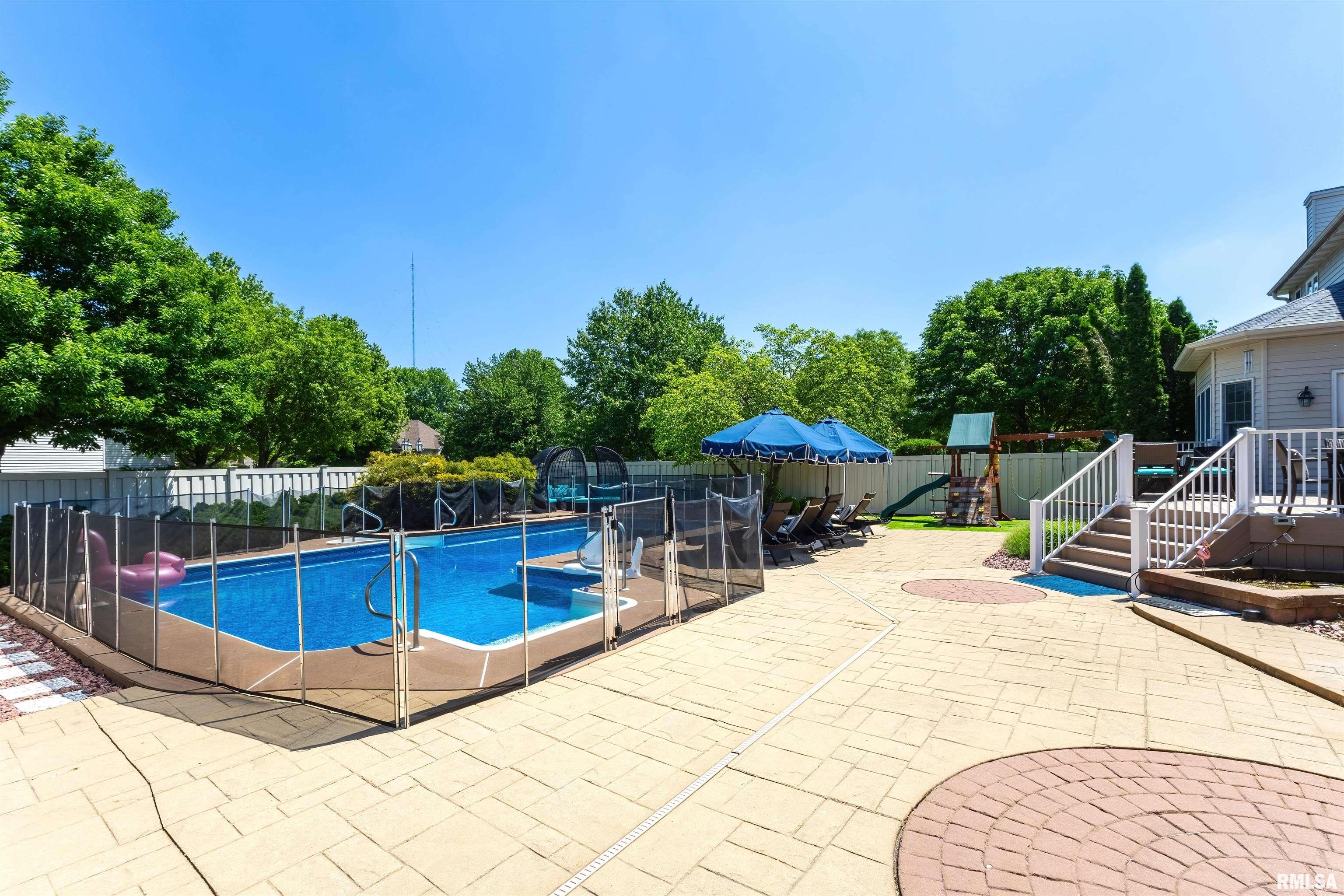 2083 Lundy Lane, Bettendorf, Iowa image 45