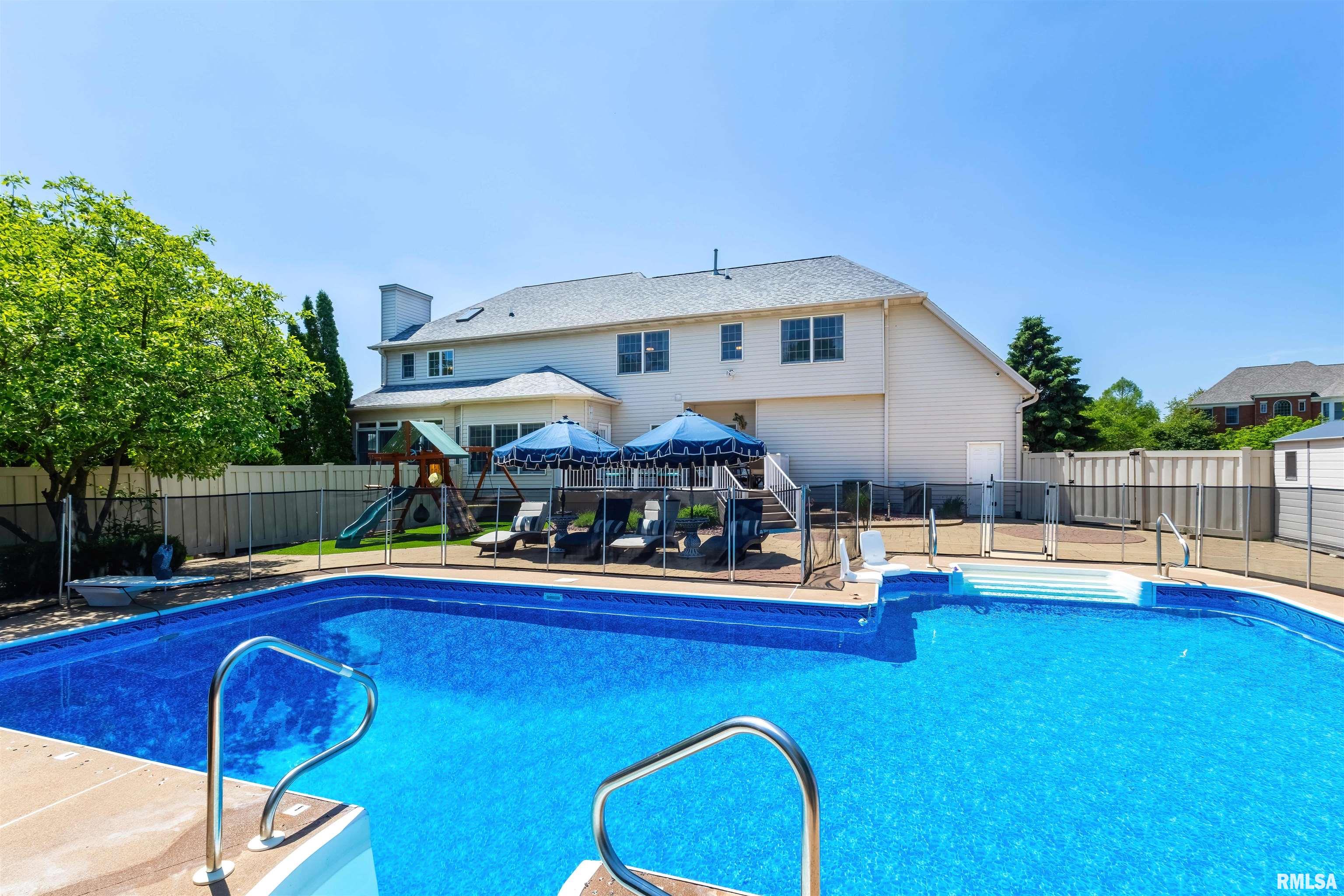 2083 Lundy Lane, Bettendorf, Iowa image 46