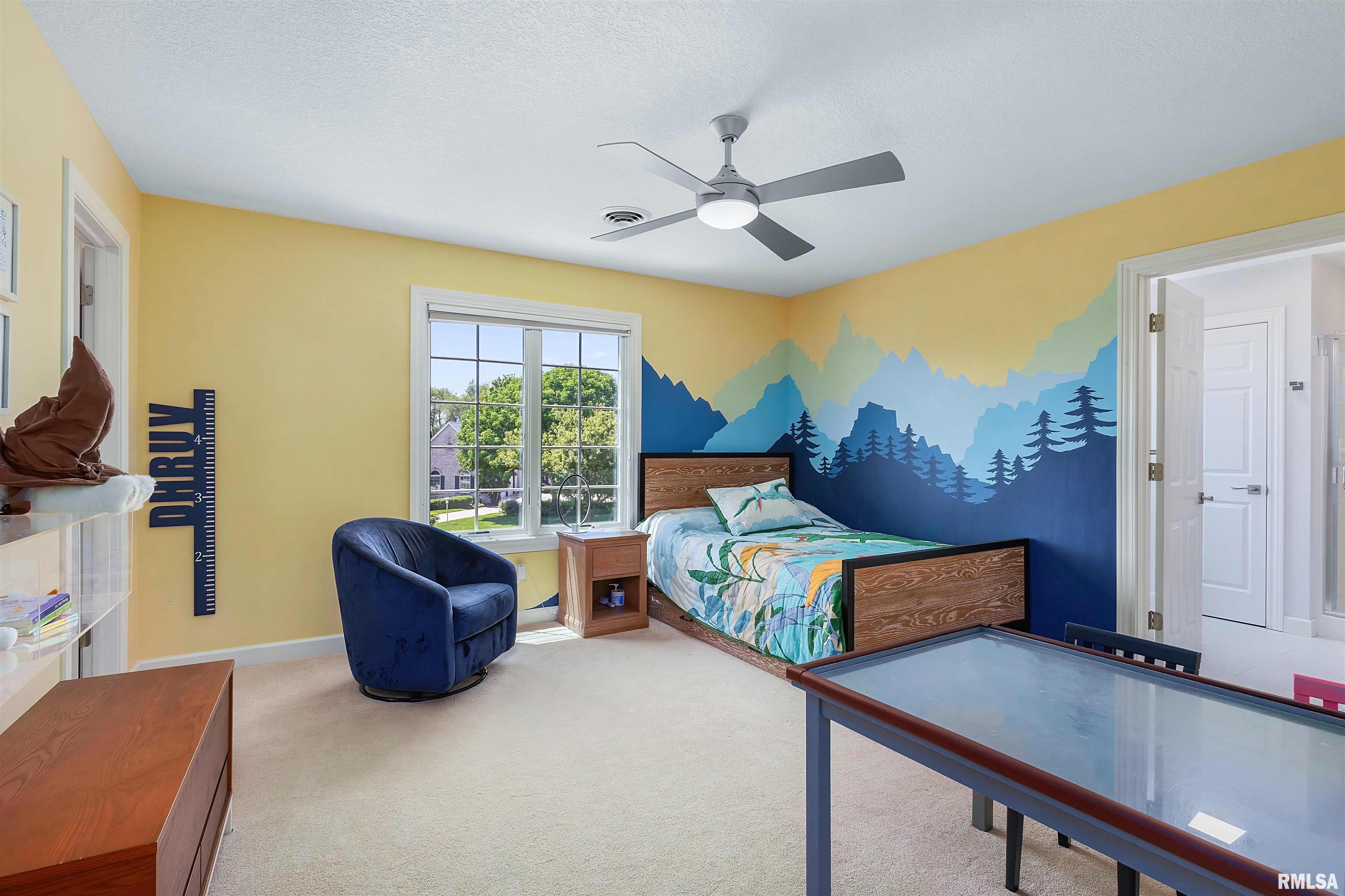 2083 Lundy Lane, Bettendorf, Iowa image 32