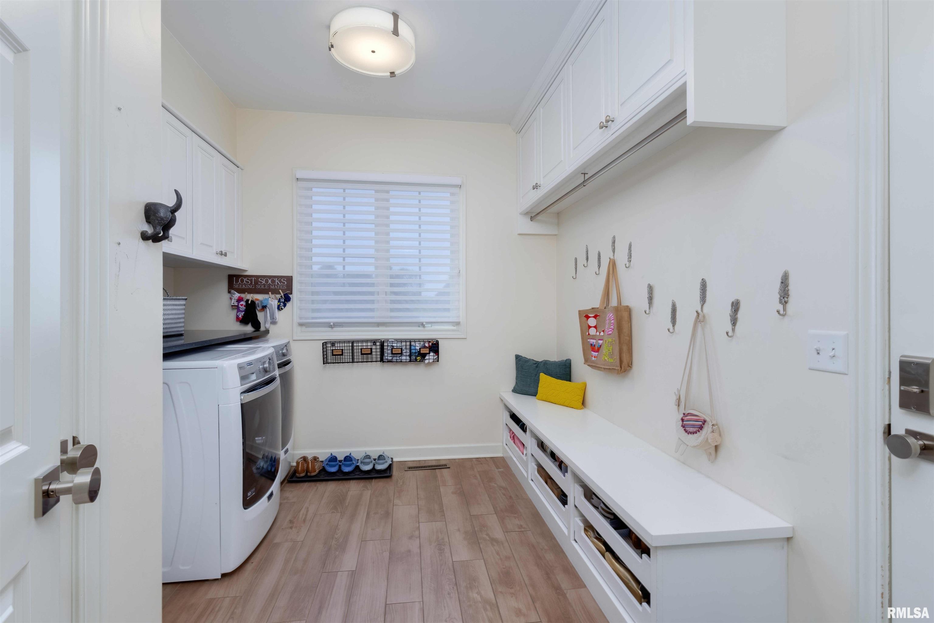2083 Lundy Lane, Bettendorf, Iowa image 23