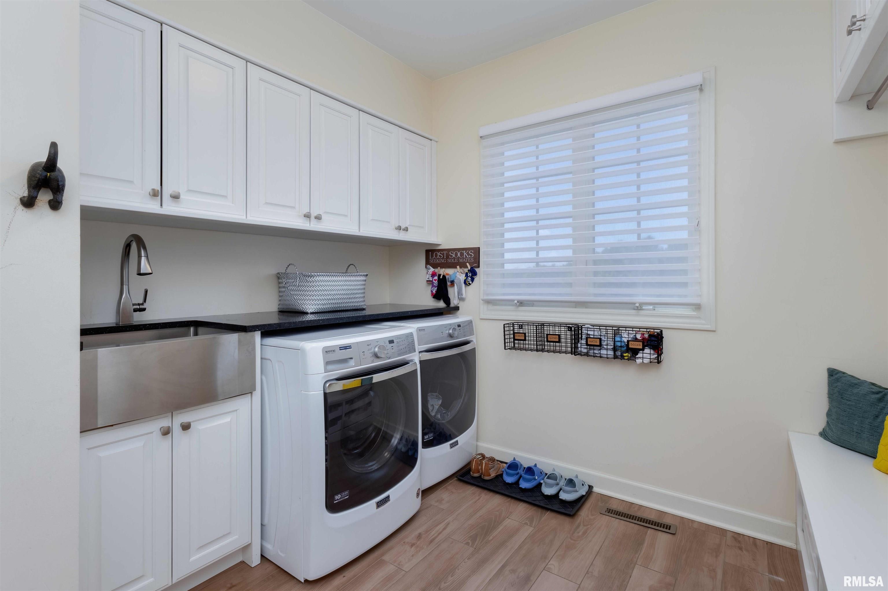 2083 Lundy Lane, Bettendorf, Iowa image 22
