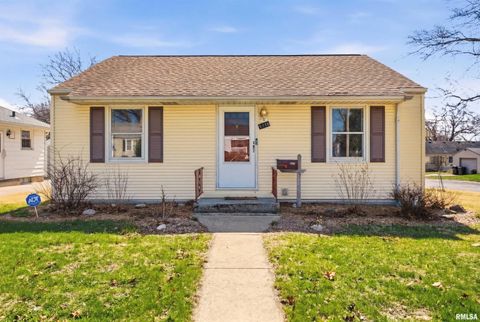 Homes For Sale - 1118 E London Avenue<br/> Peoria County, Peoria, IL 61603